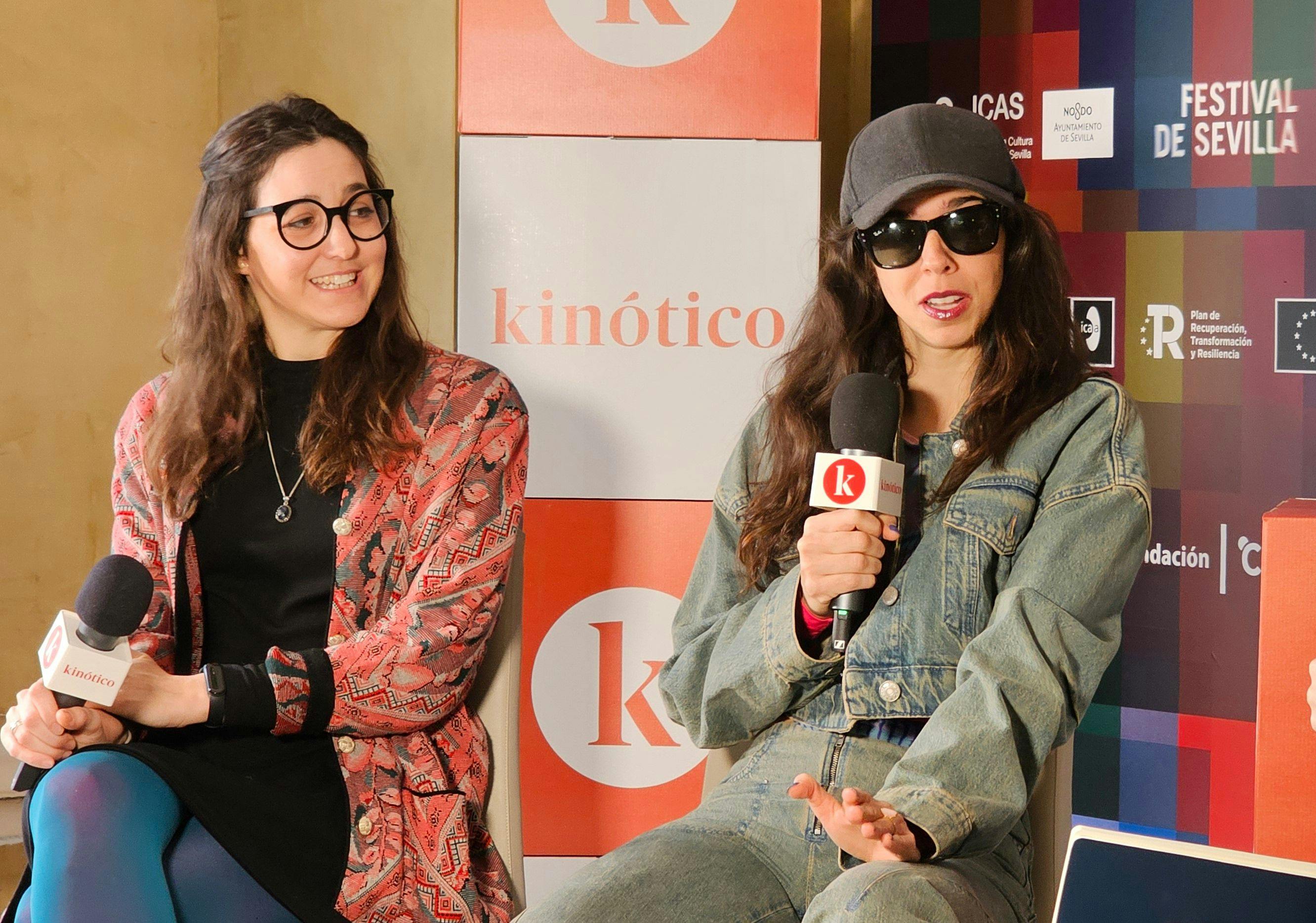 María Gisèle Royo y Julia de Castro durante la entrevista en el set de Kinótico en el Festival de Sevilla