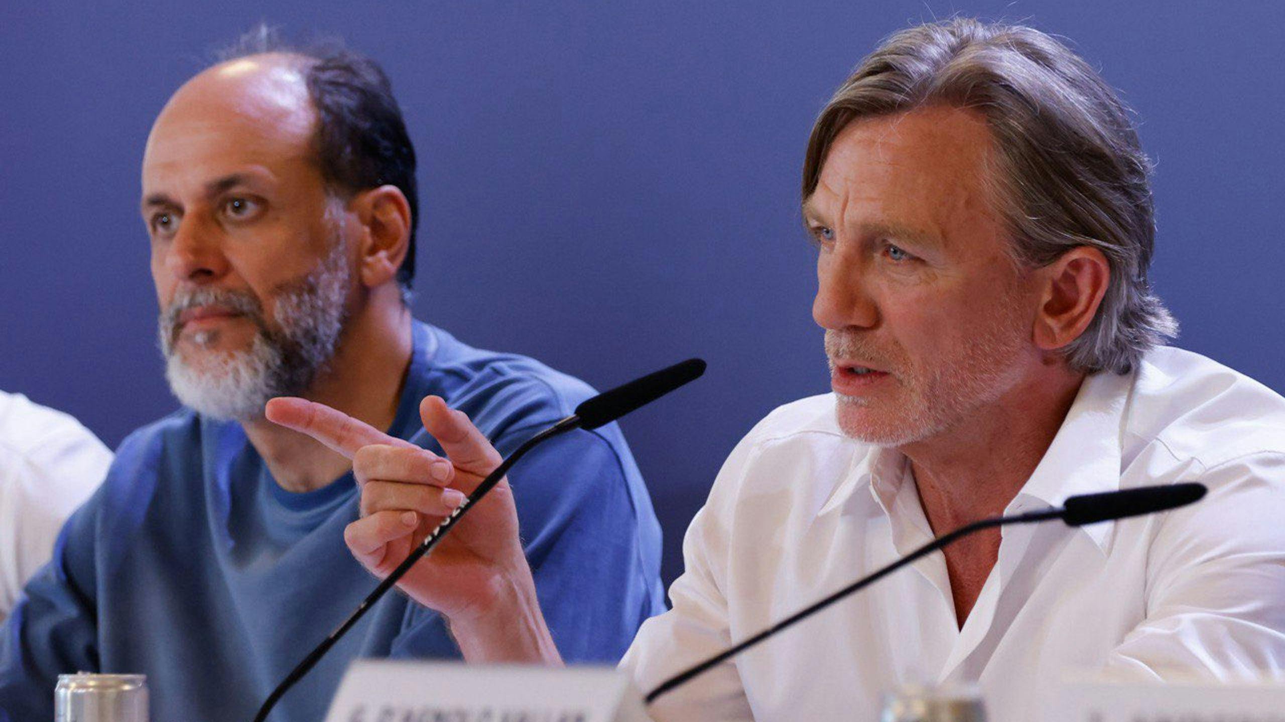 Luca Guadagnino y Daniel Craig en la rueda de prensa de presentación de 'Queer'