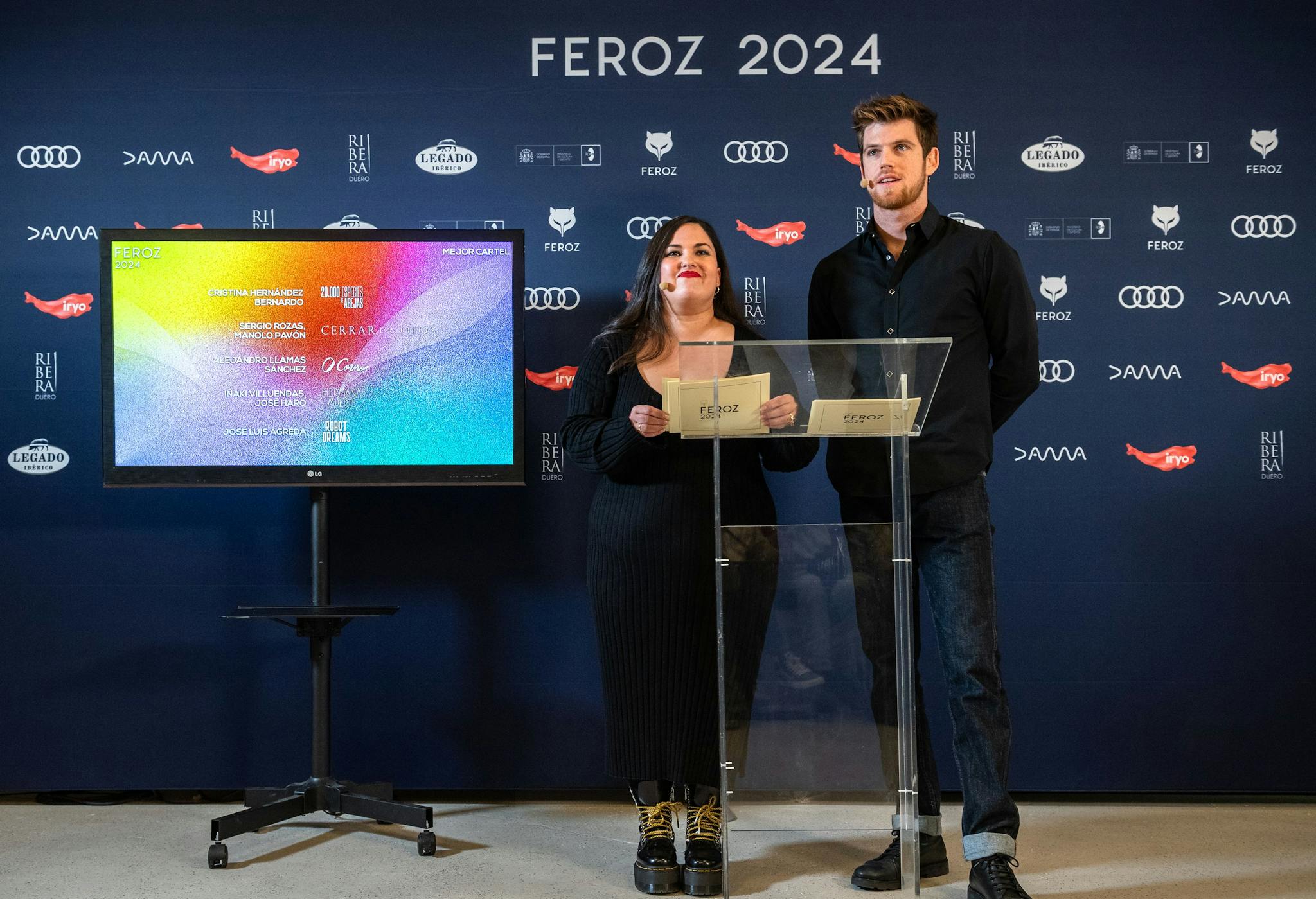 Laura Galán y Miguel Bernardeau durante el anuncio de los nominaciones a los Premios Feroz 2024