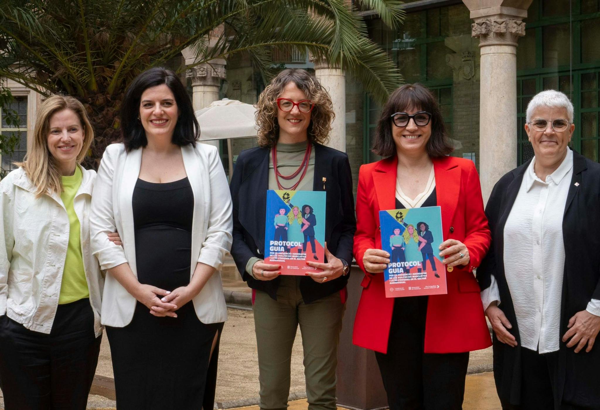 Presentación del Protocolo guía para la prevención de las violencias machistas y LGTBi-fóbicas, con la consellera Tània Verge y la presidenta de la Acadèmia del Cinema Catalá, Judith Colell, en el centro