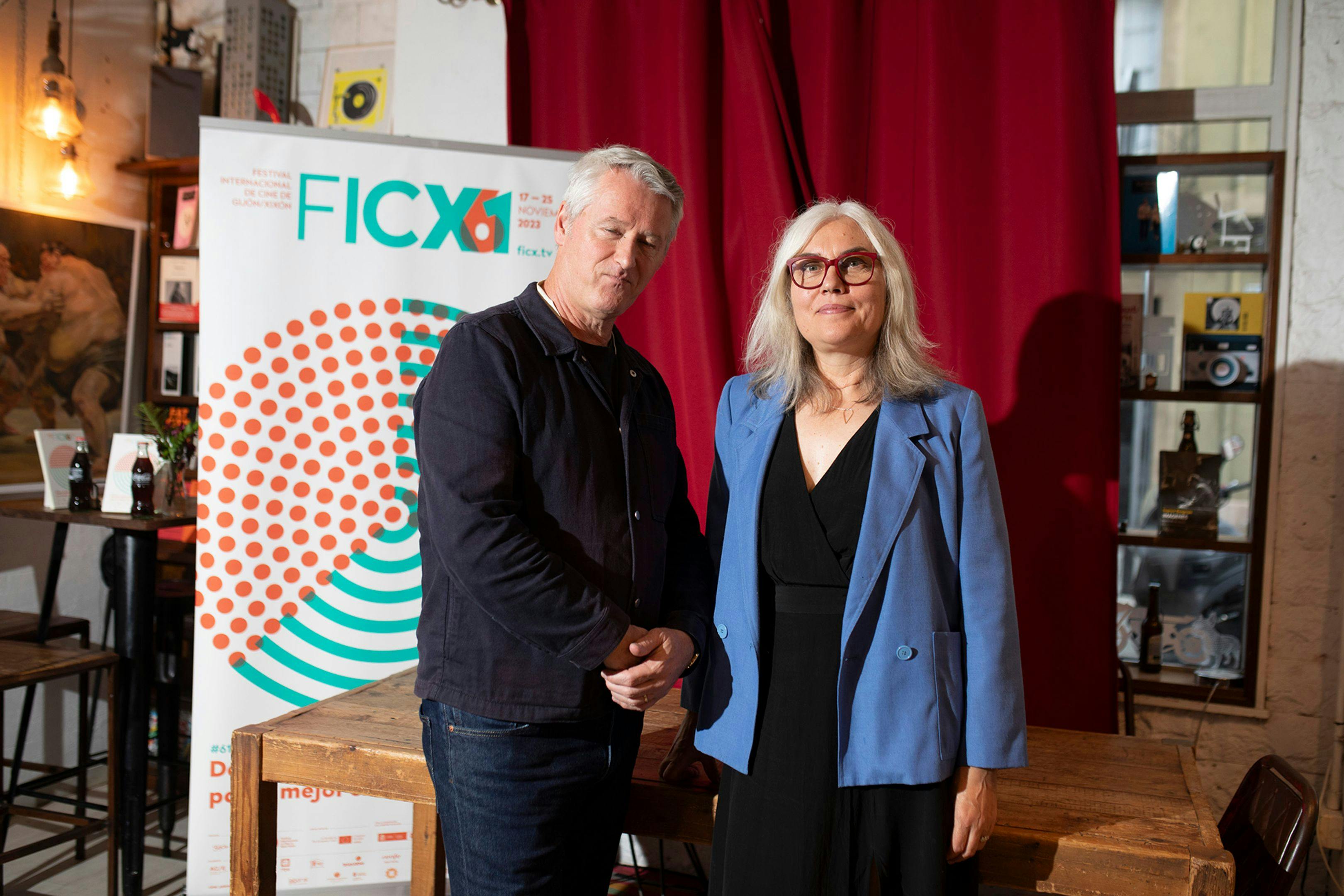 Christine Molloy y Joe Lowlor en el Festival de Gijón