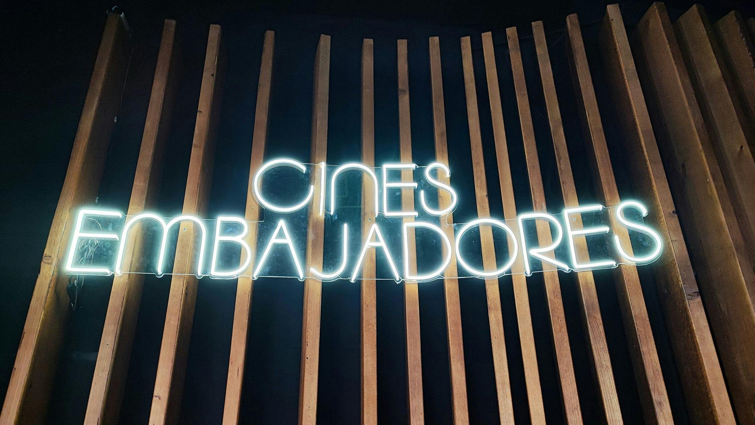 Los Cines Embajadores, en el barrio madrileño del mismo nombre