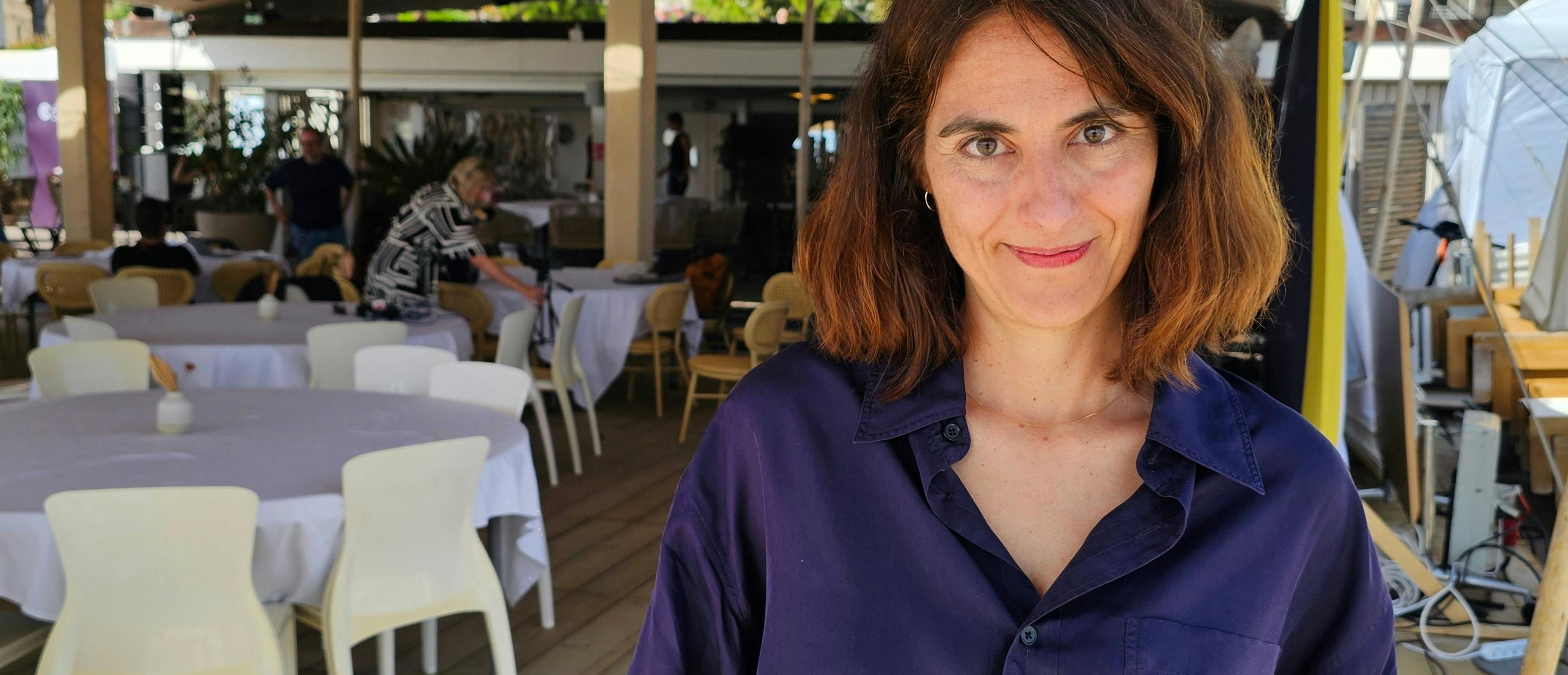La directora Elena López Riera, durante la jornada de prensa de 'Las novias del sur' en el Festival de Cannes 2024