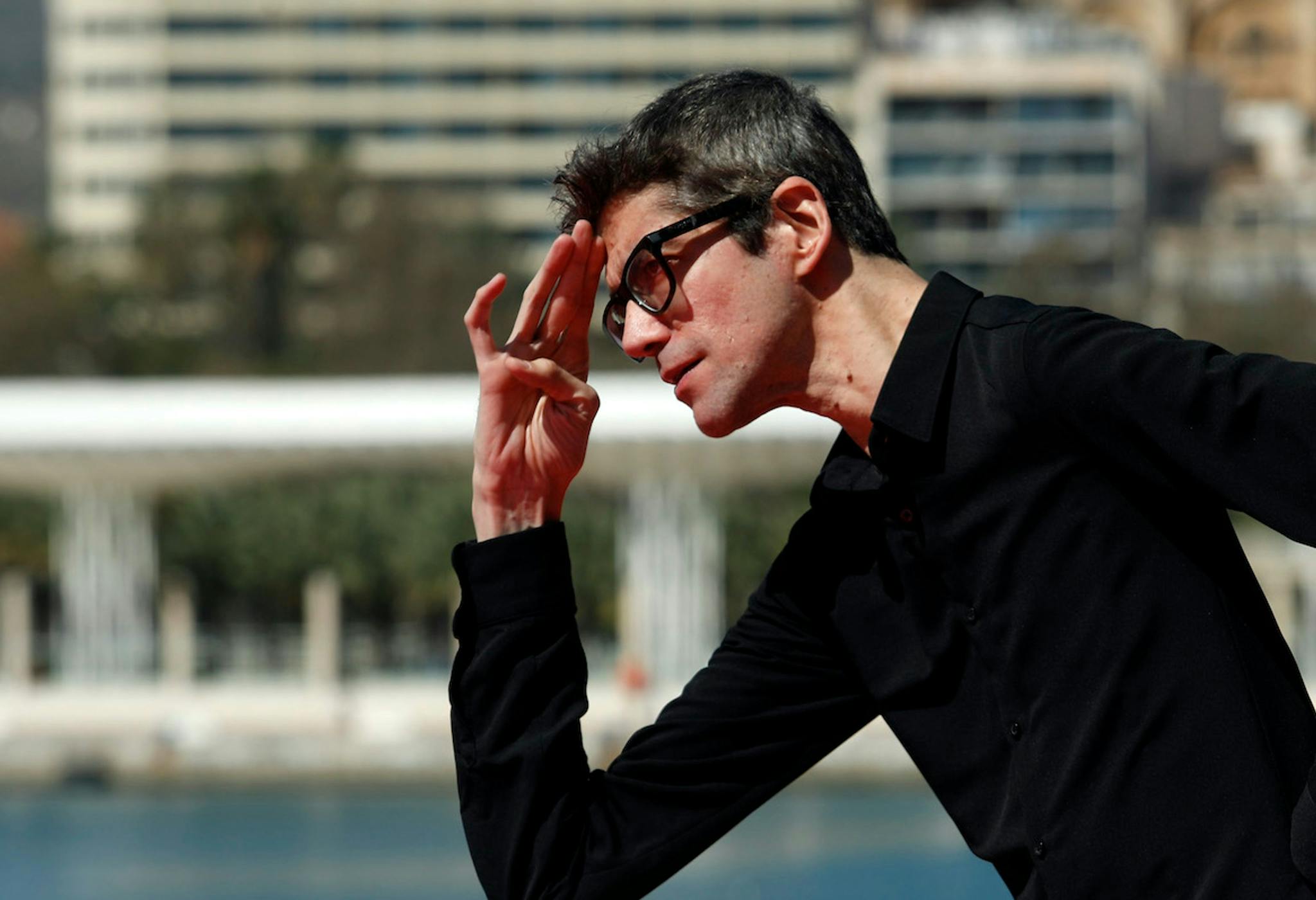El actor Javier Botet, durante el photocall de 'El fantástico caso del Gólem' en el Festival de Málaga