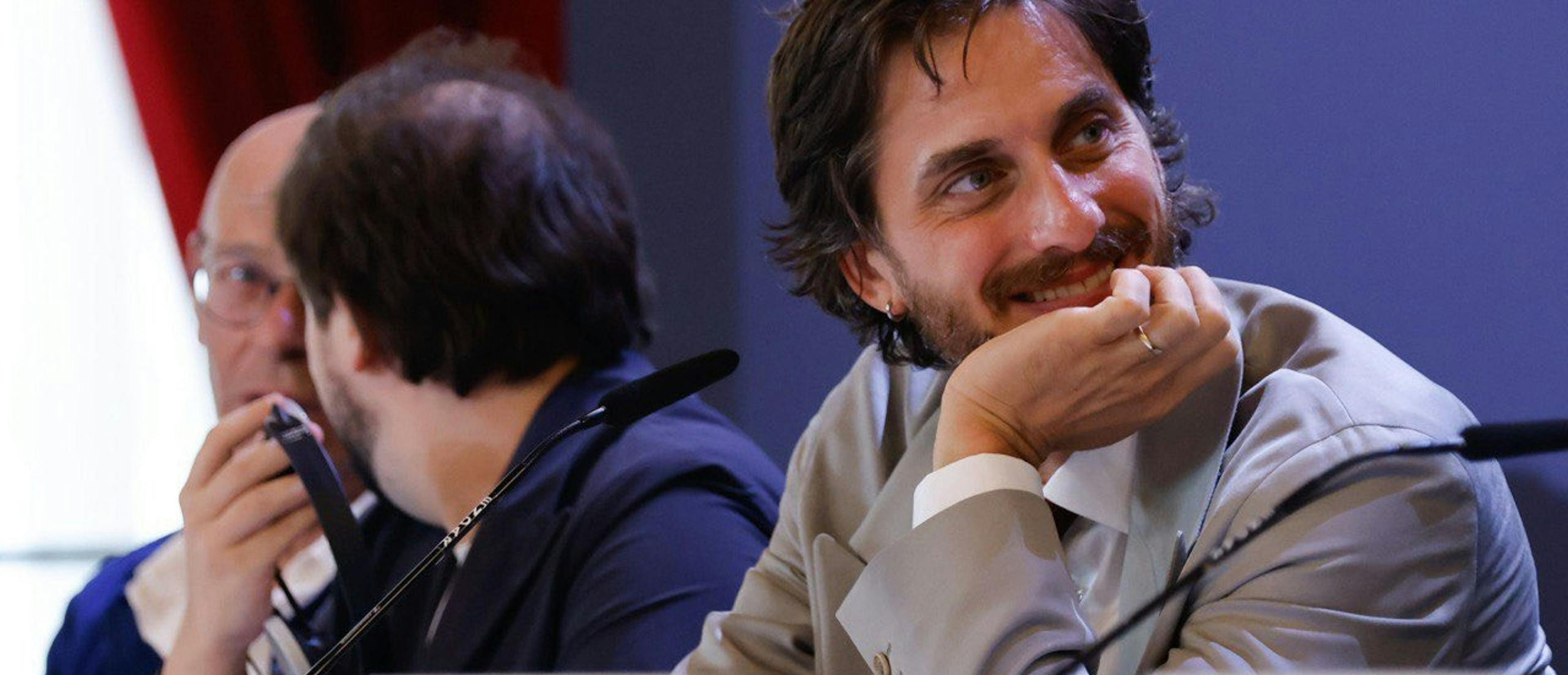 El actor Luca Marinelli durante la presentación en Venecia de 'M., el hijo del siglo', serie de Joe Wright