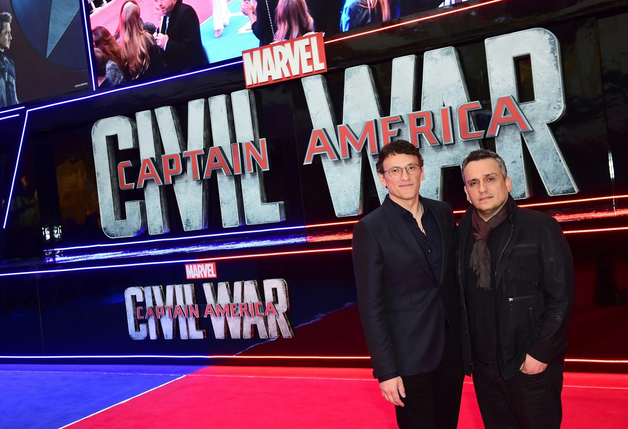 Los directores Anthony Russo (izquierda) y Joe Russo (derecha) en la presentación en Londres de 'Capitán América: Civil War' en 2016