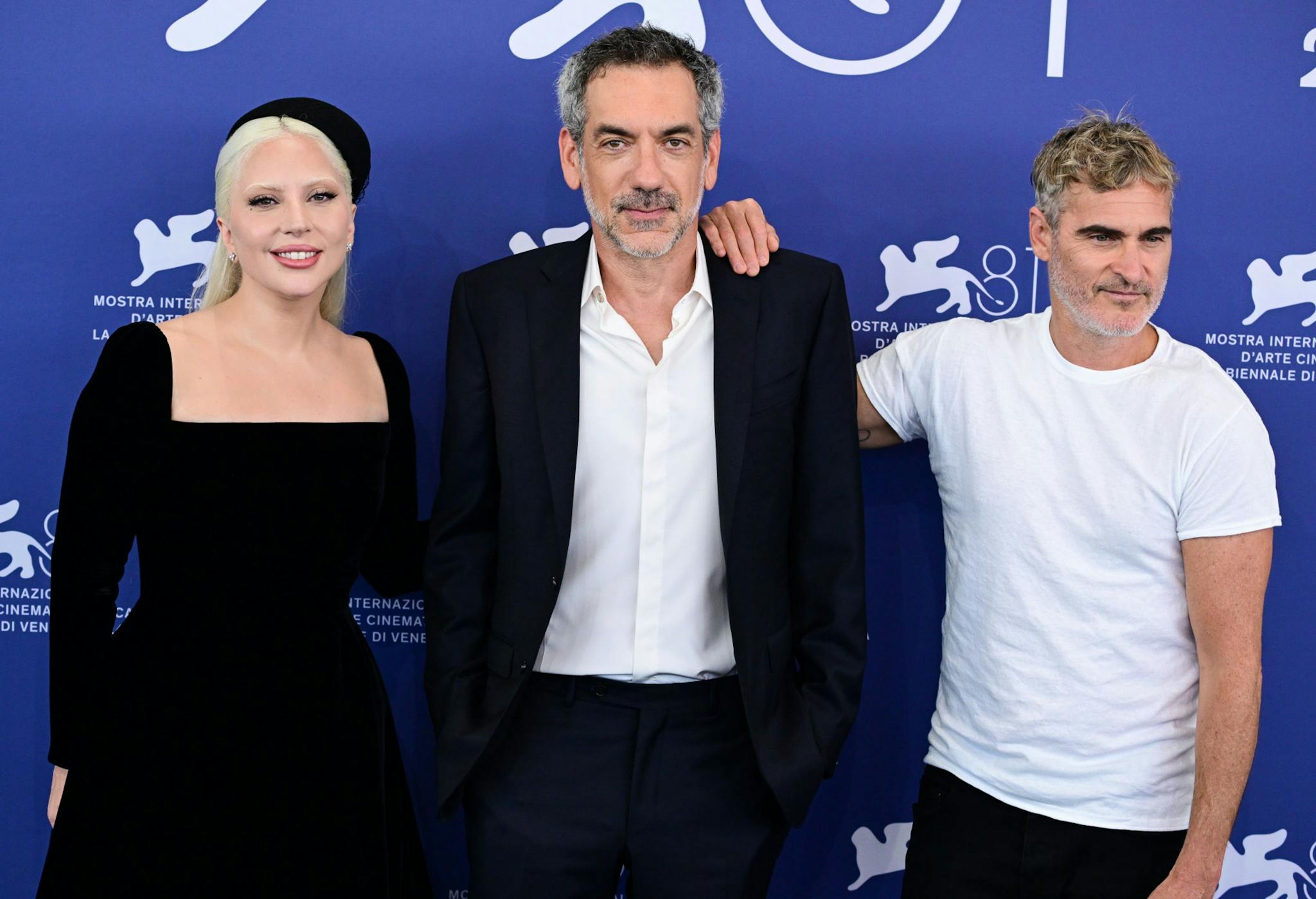 Lady Gaga, Todd Phillips y Joaquin Phoenix en la presentación de 'Joker: Folie à Deux' en el Festival de Venecia 