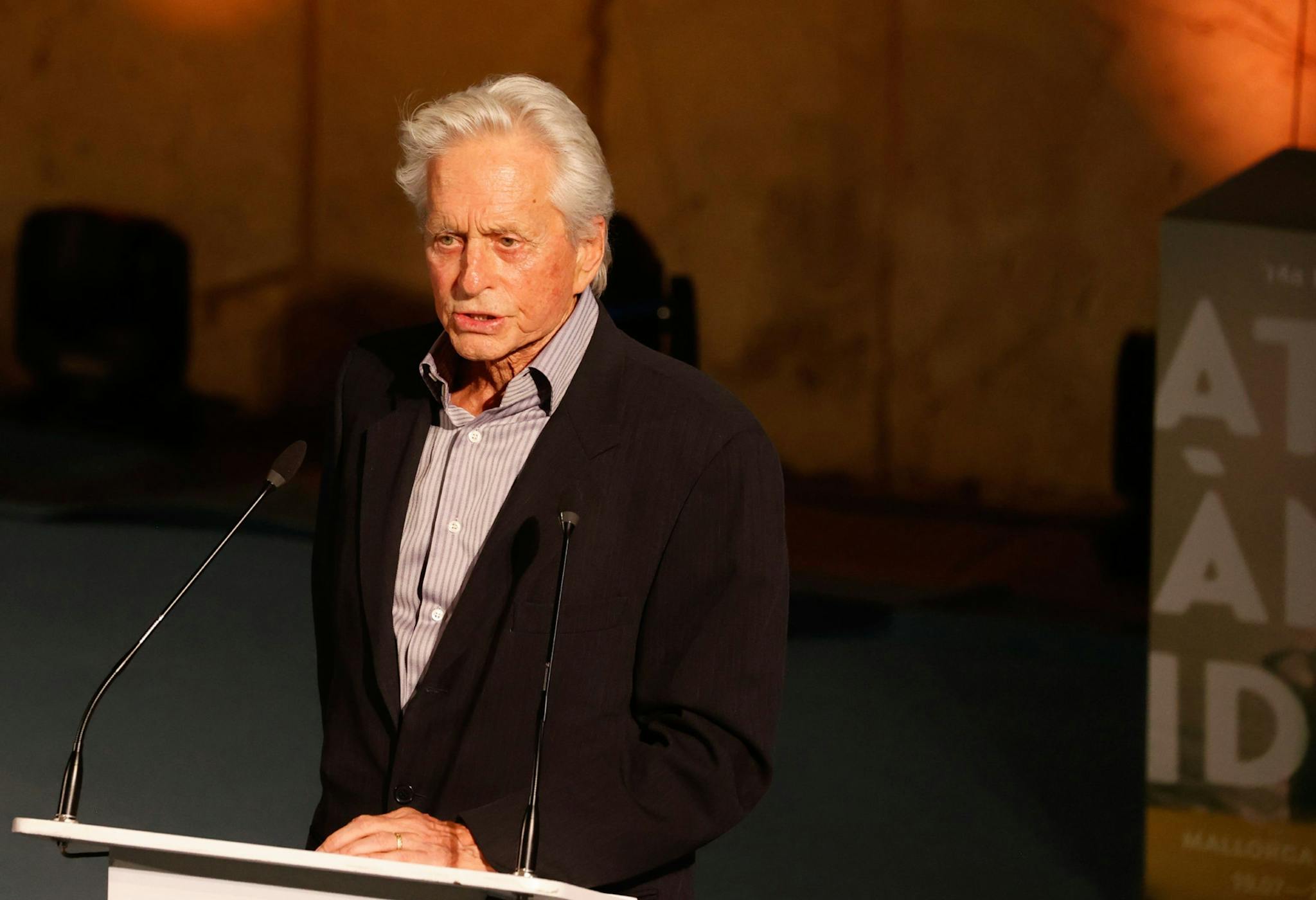 El actor Michael Douglas en la ceremonia de clausura del Atlàntida Mallorca Film Fest 2024