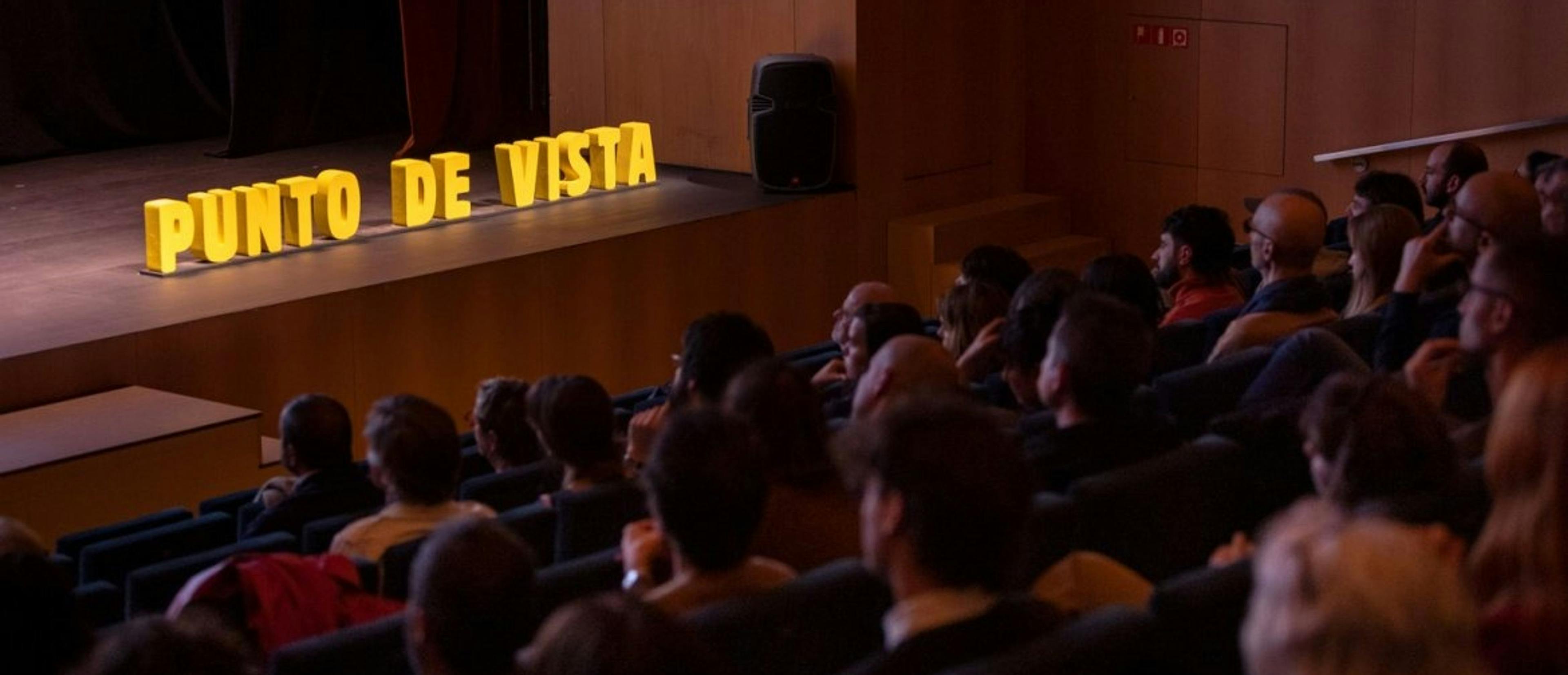 Imagen de ambiente de una proyección del Festival Punto de Vista