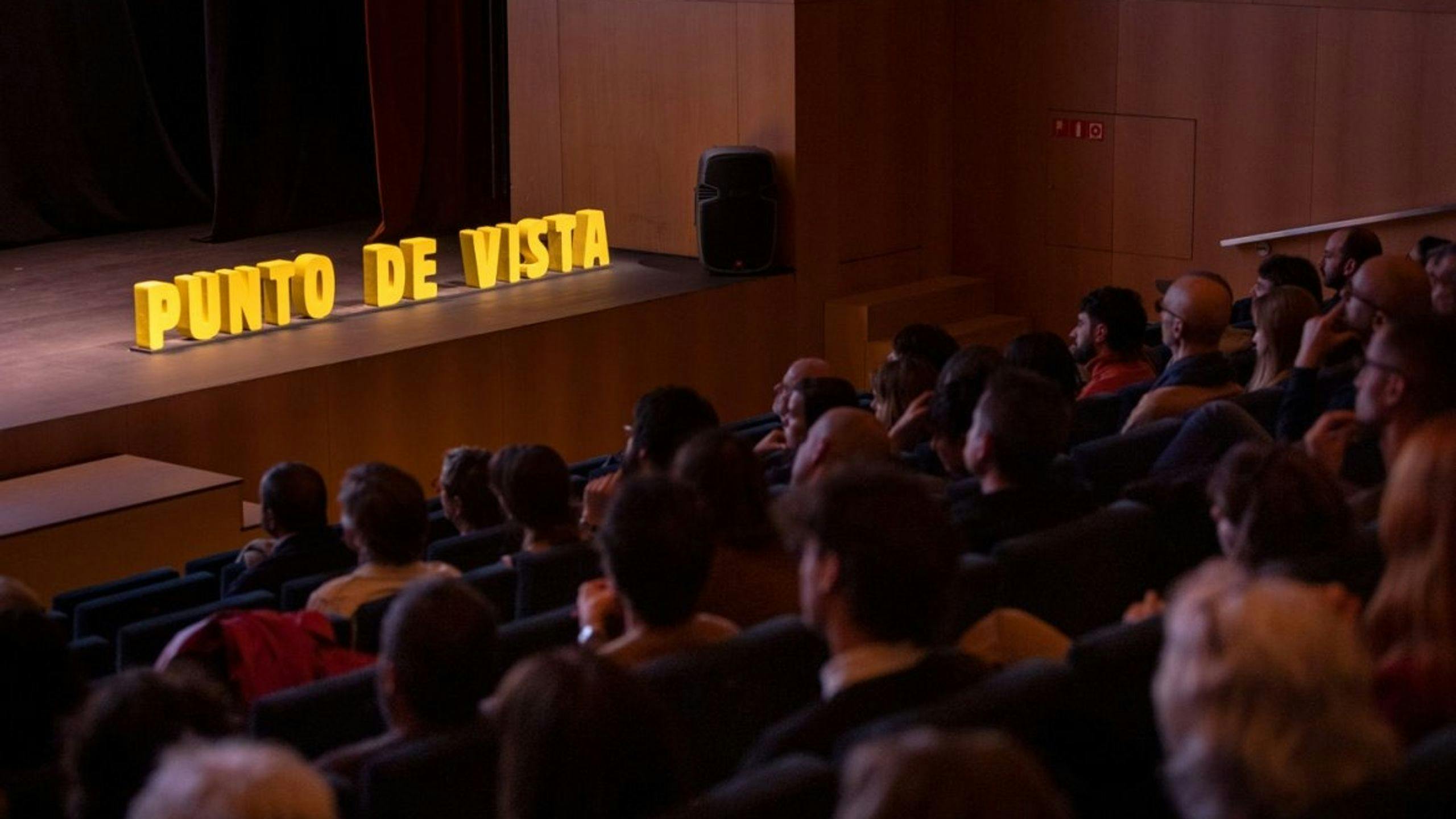 Imagen de ambiente de una proyección del Festival Punto de Vista