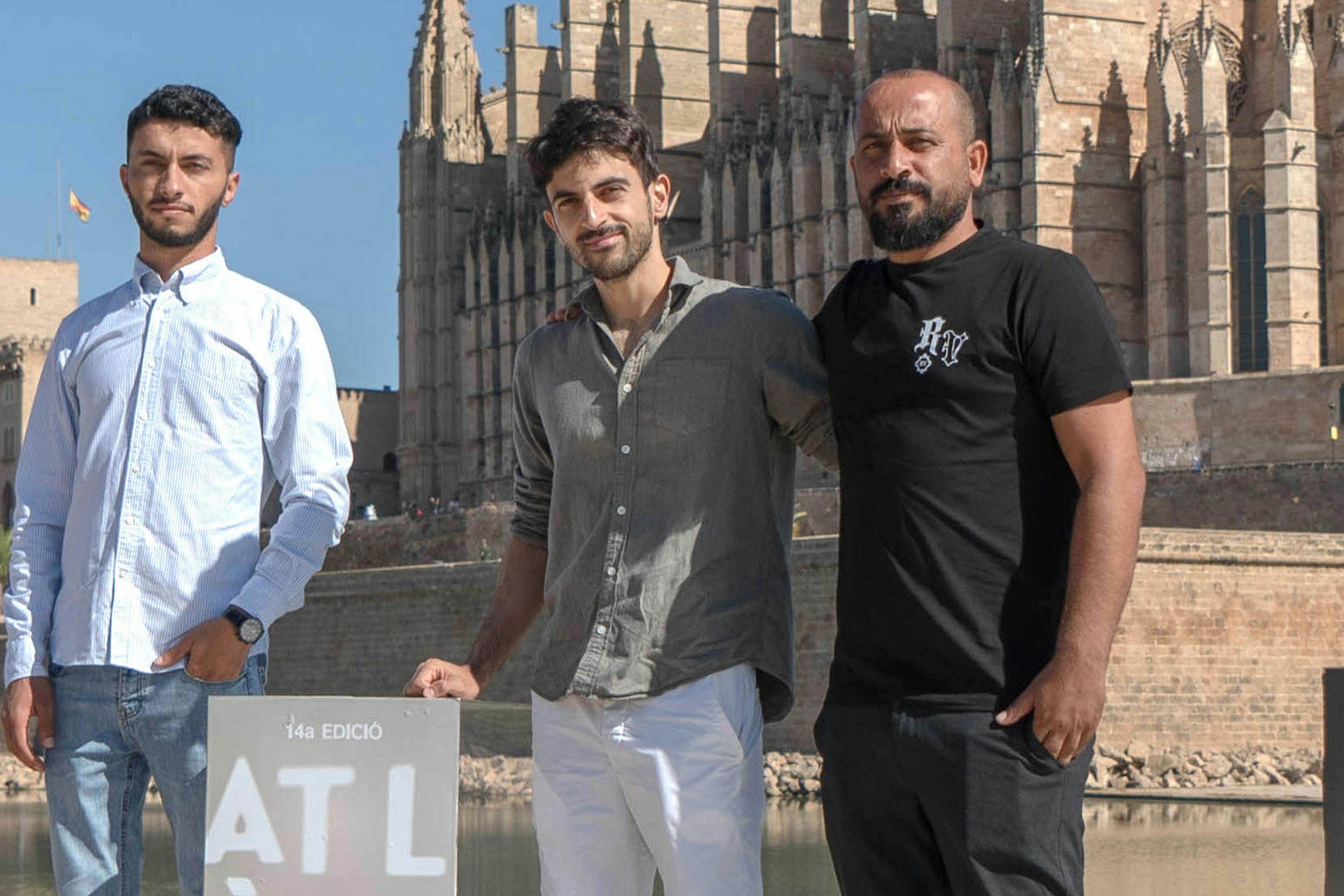 Basel Adra, Yuval Abraham y Hamdan Ballal, tres de los directores de 'No other land', en el photocall del Atlàntida Mallorca Film Fest 2024