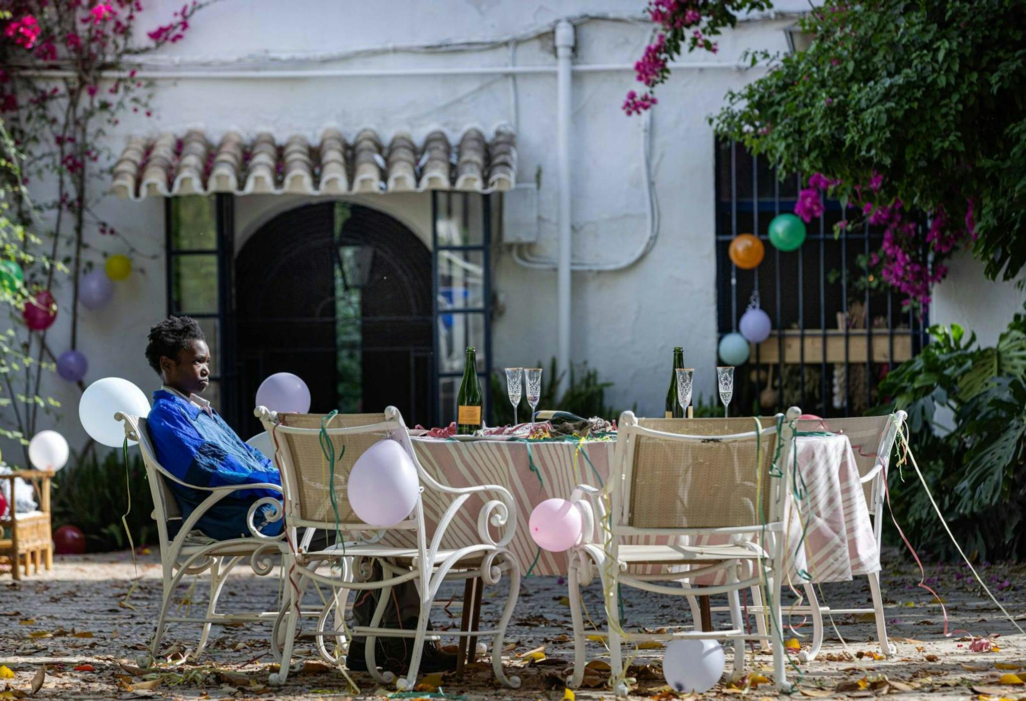 Primera imagen de 'Fin de fiesta', de Elena Manrique