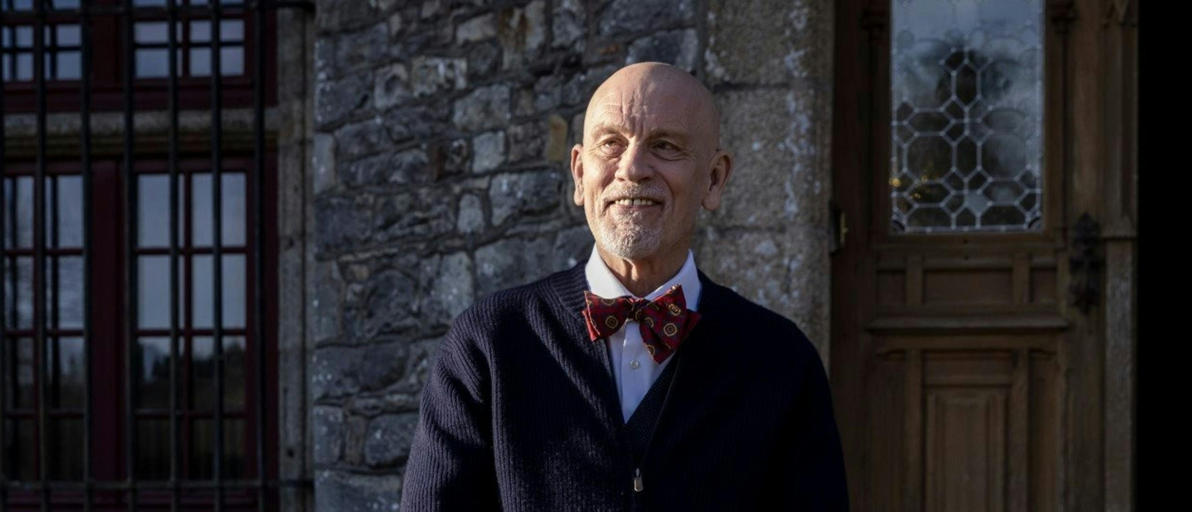 John Malkovich en 'El mayordomo inglés', la primera película que rueda íntegramente en francés