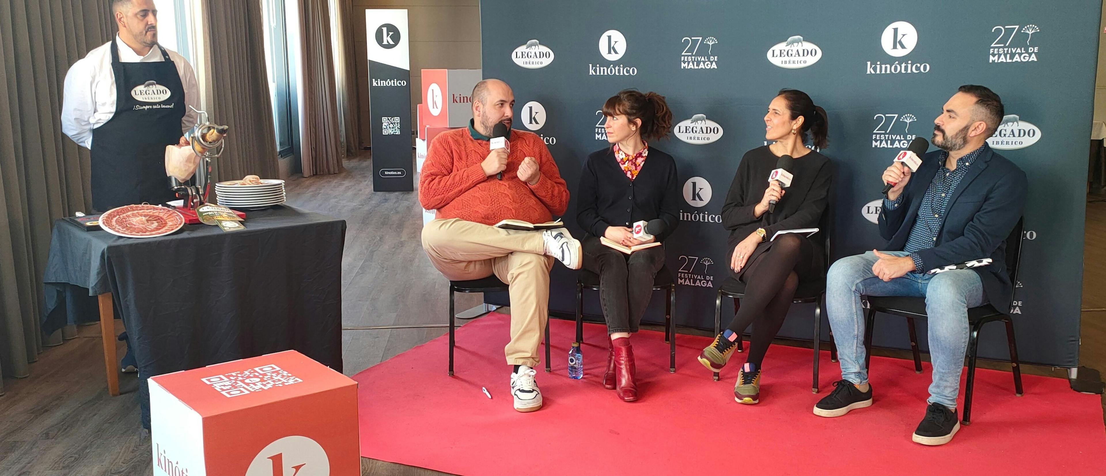 José María Sánchez, Dani Mantilla, Mirian San Martín, Isabel Sánchez y David Martos, en el set audiovisual de Kinótico del Festival de Málaga 2024