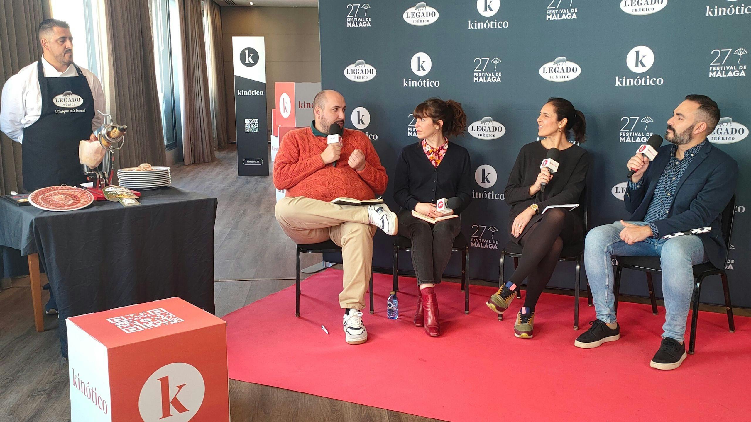 José María Sánchez, Dani Mantilla, Mirian San Martín, Isabel Sánchez y David Martos, en el set audiovisual de Kinótico del Festival de Málaga 2024
