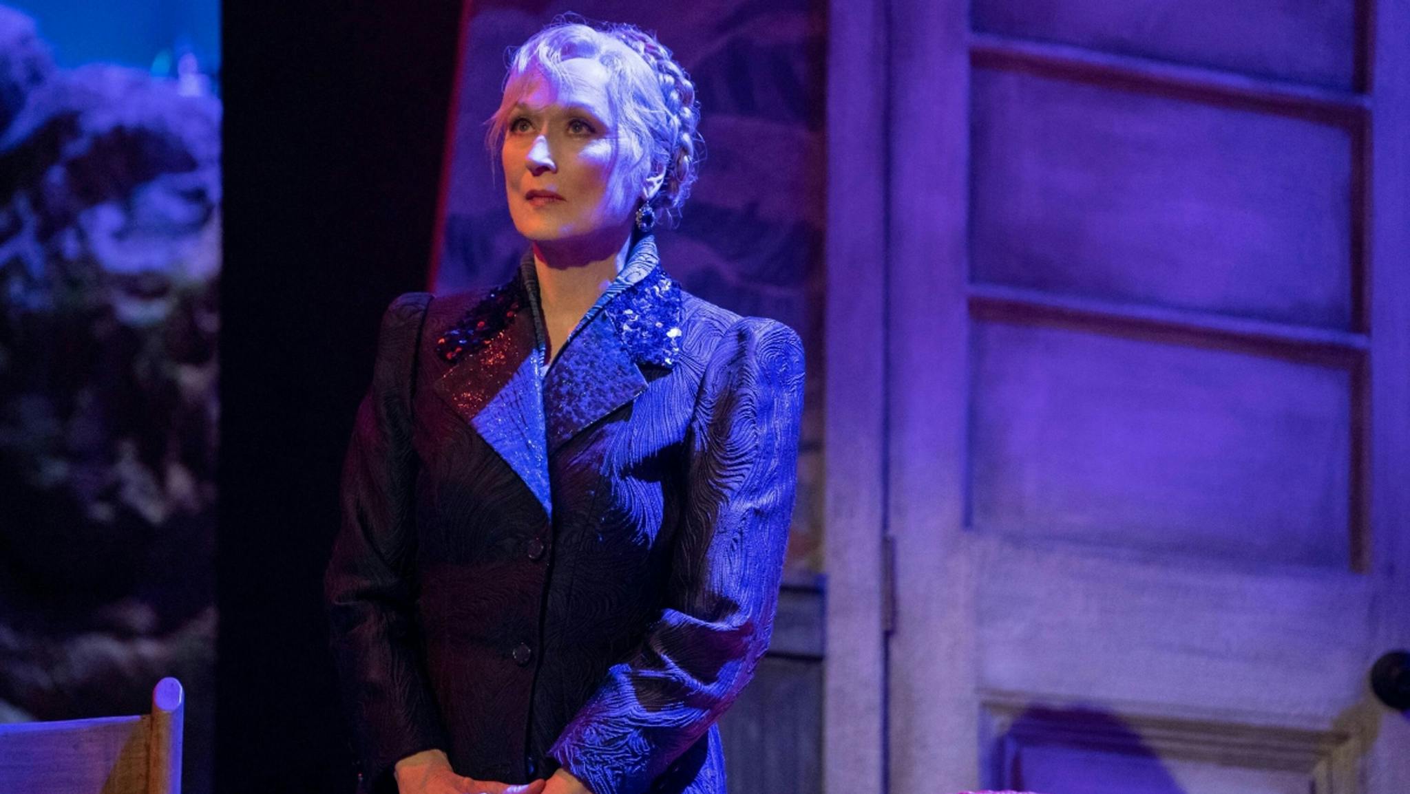 Meryl Streep como Loretta Durkin en la tercera temporada de 'Solo asesinatos en el edificio'.