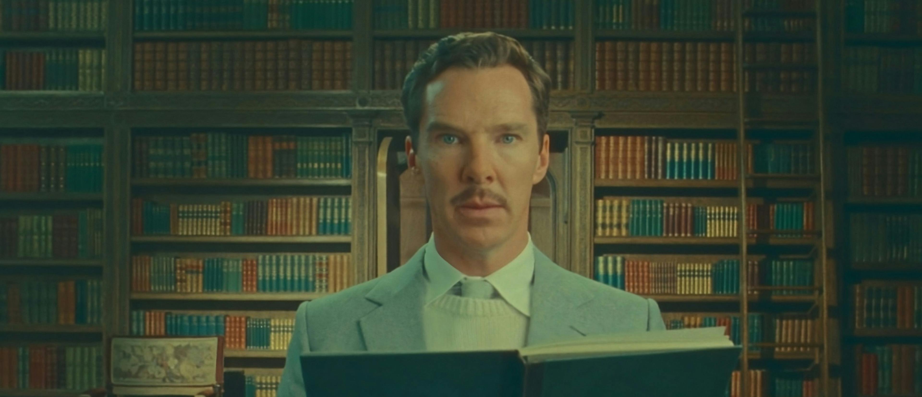 Benedict Cumberbatch en una escena de 'La maravillosa historia de Henry Sugar' de Wes Anderson
