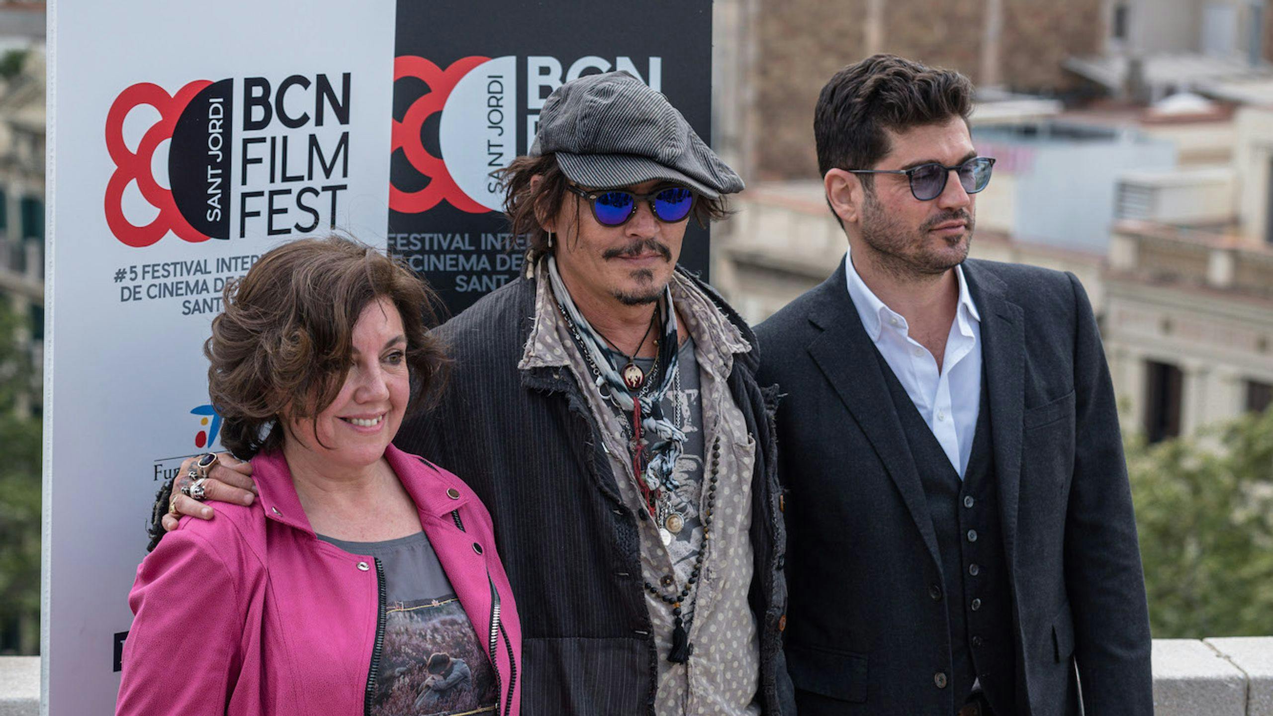 Conxita Casanovas y Johnny Depp en la presentación de 'El fotógrafo de Minimata' en el BCN Film Fest