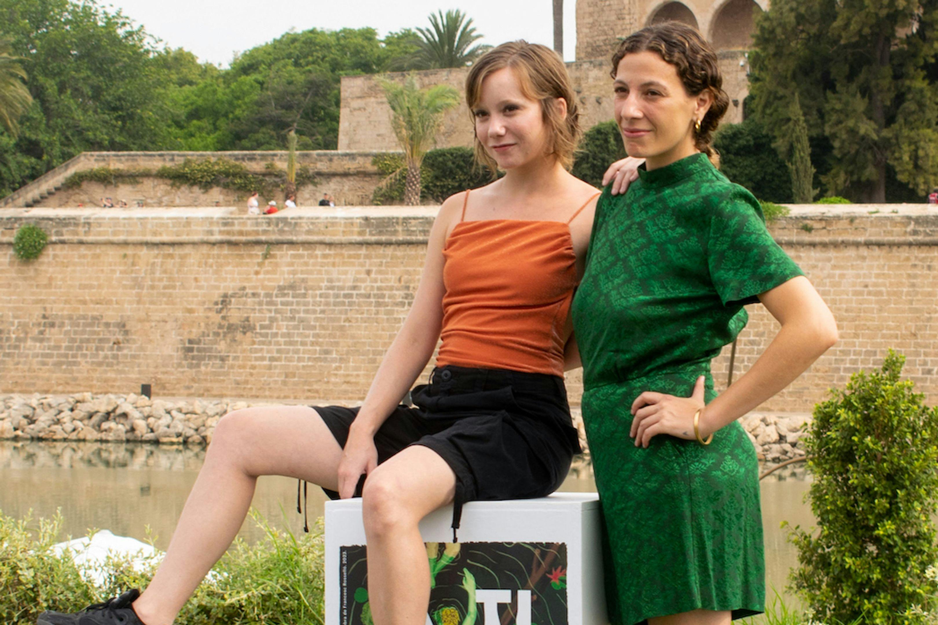 La actriz Laia Manzanares y la directora Antonina Obrador, en el photocall del Atlàntida Mallorca Film Fest
