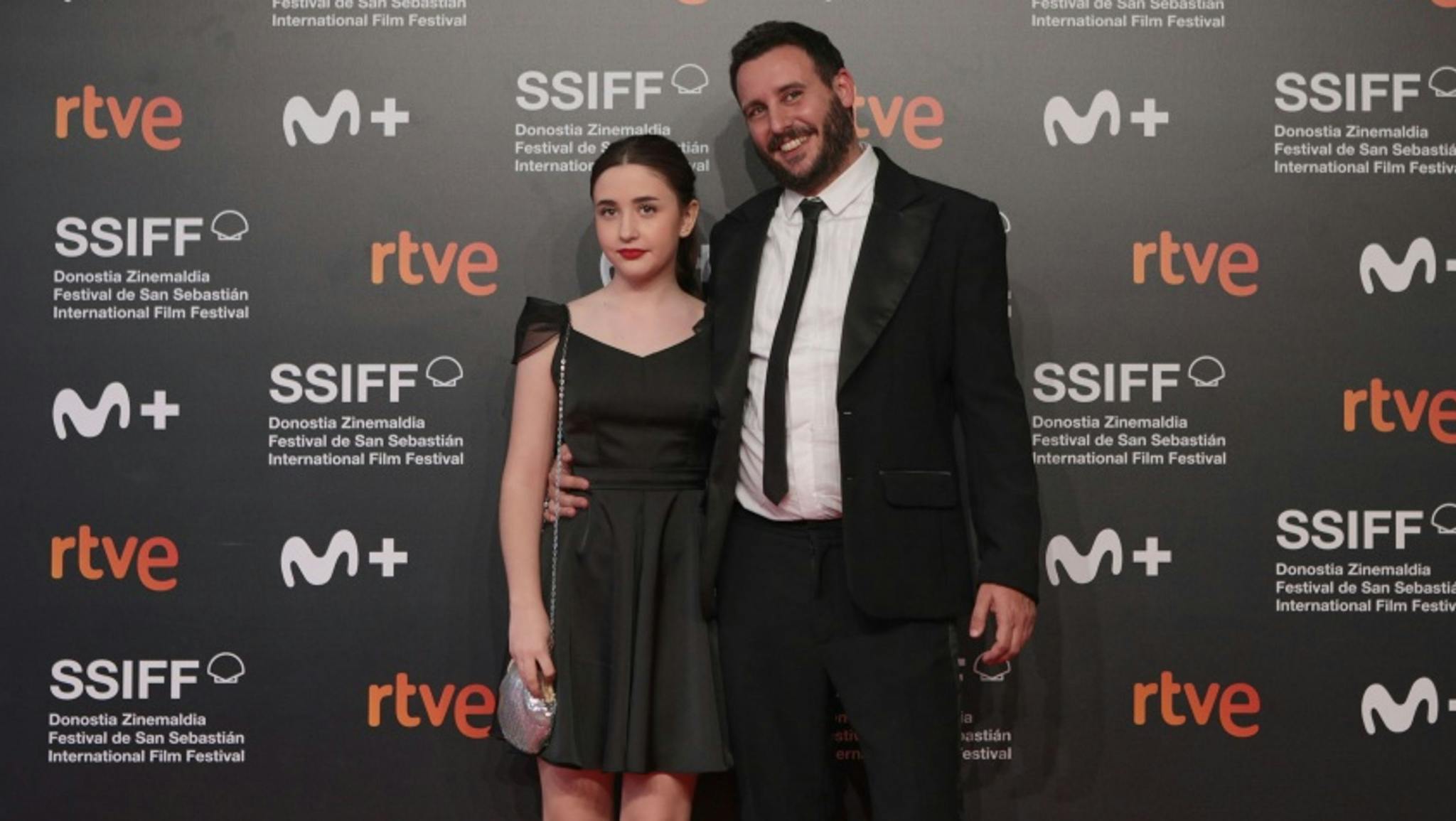 Diego Lerman y Renata Lerman, la ganadora de la Concha de Plata por 'El suplente'.