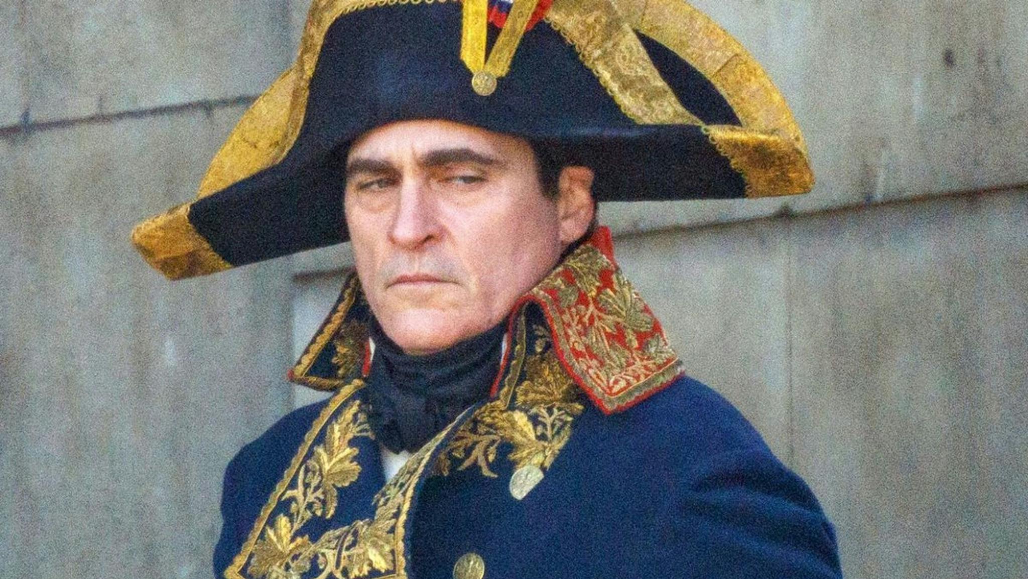 Joaquin Phoenix en el rodaje de 'Napoleón', una de sus próximas películas.