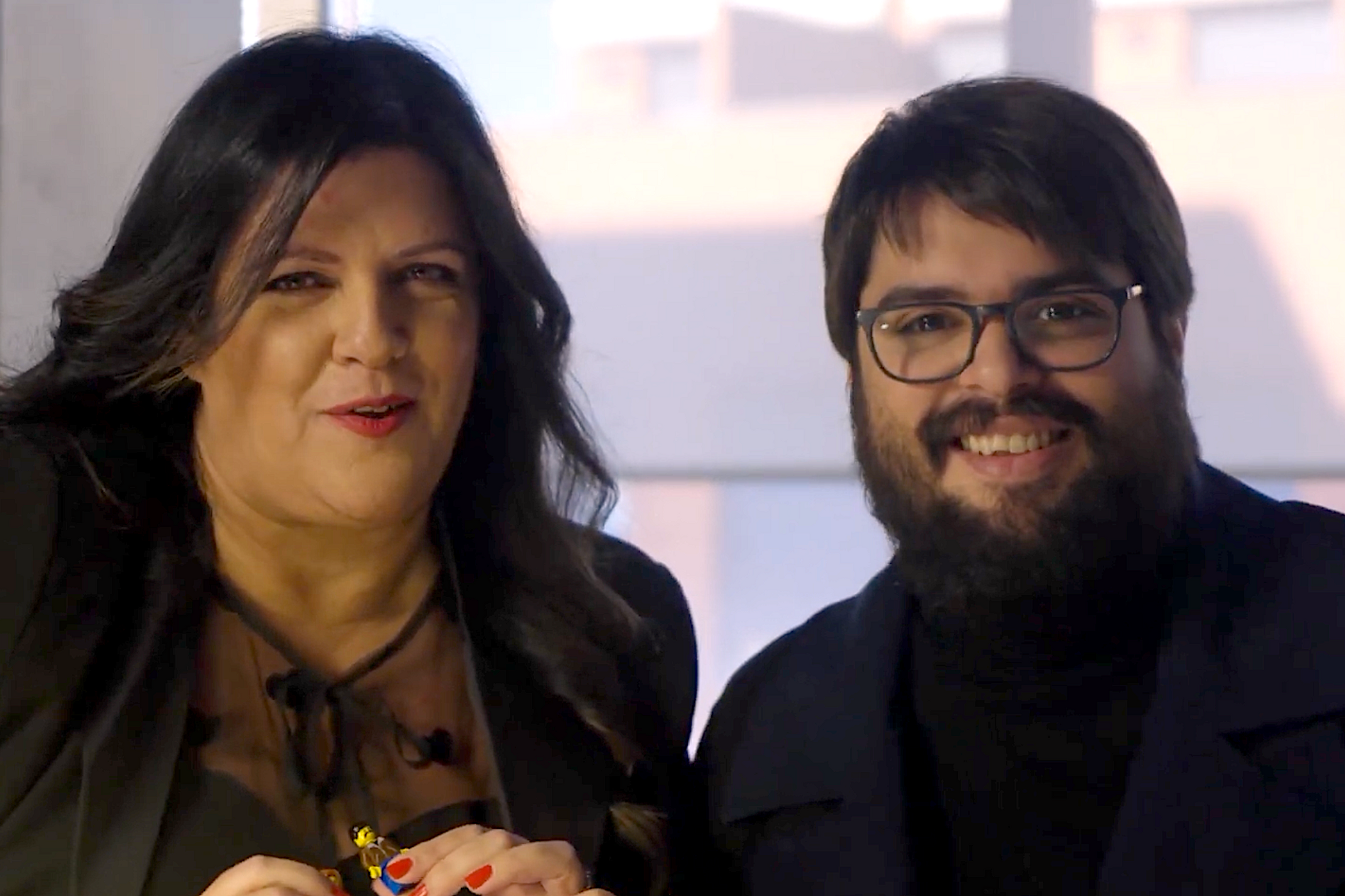 Coria Castillo y Brays Efe en el vídeo promocional de la AICE