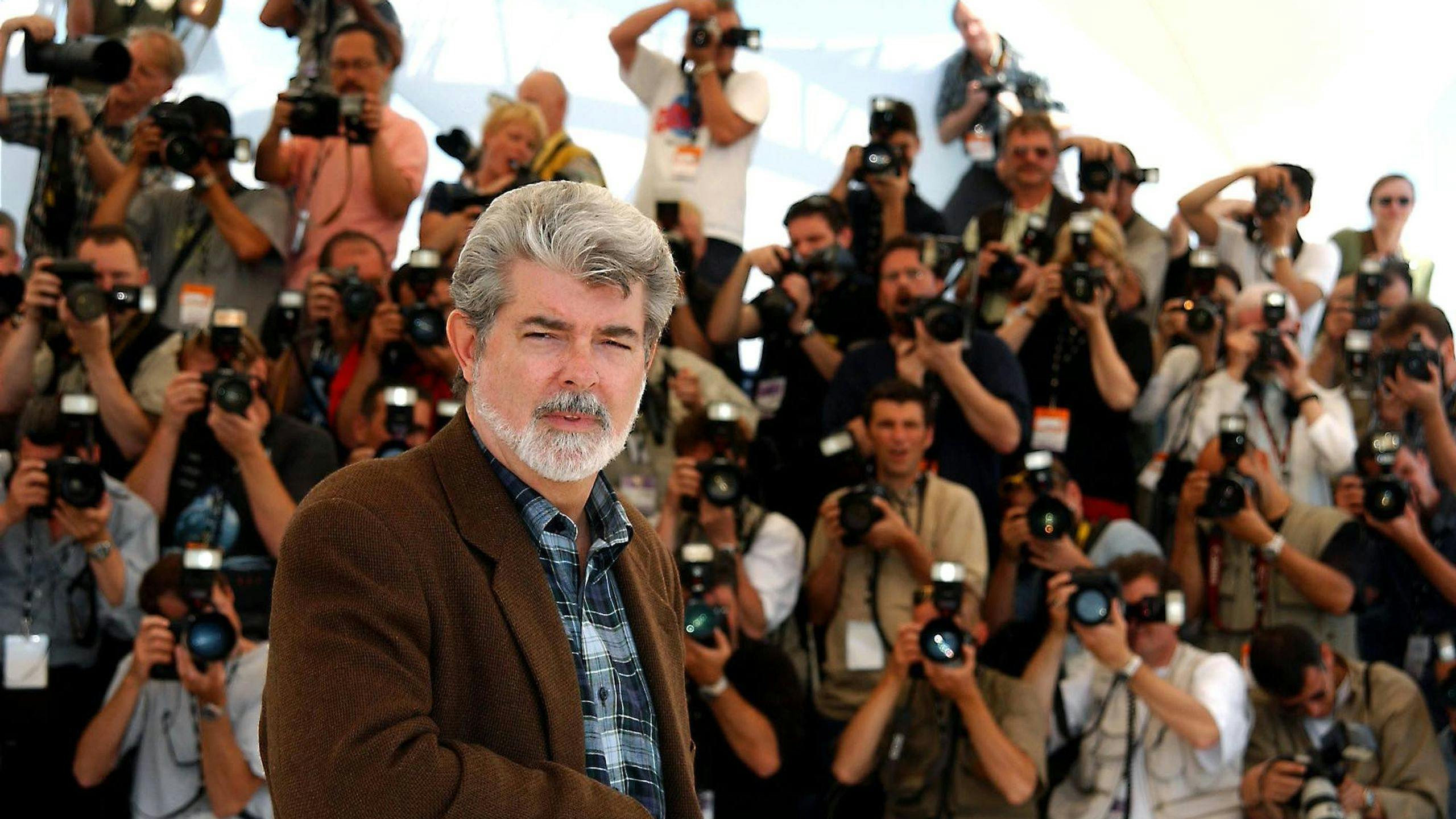 George Lucas, durante una visita al Festival de Cannes en 2002 para presentar 'Star Wars, Episodio II - El ataque de los clones'