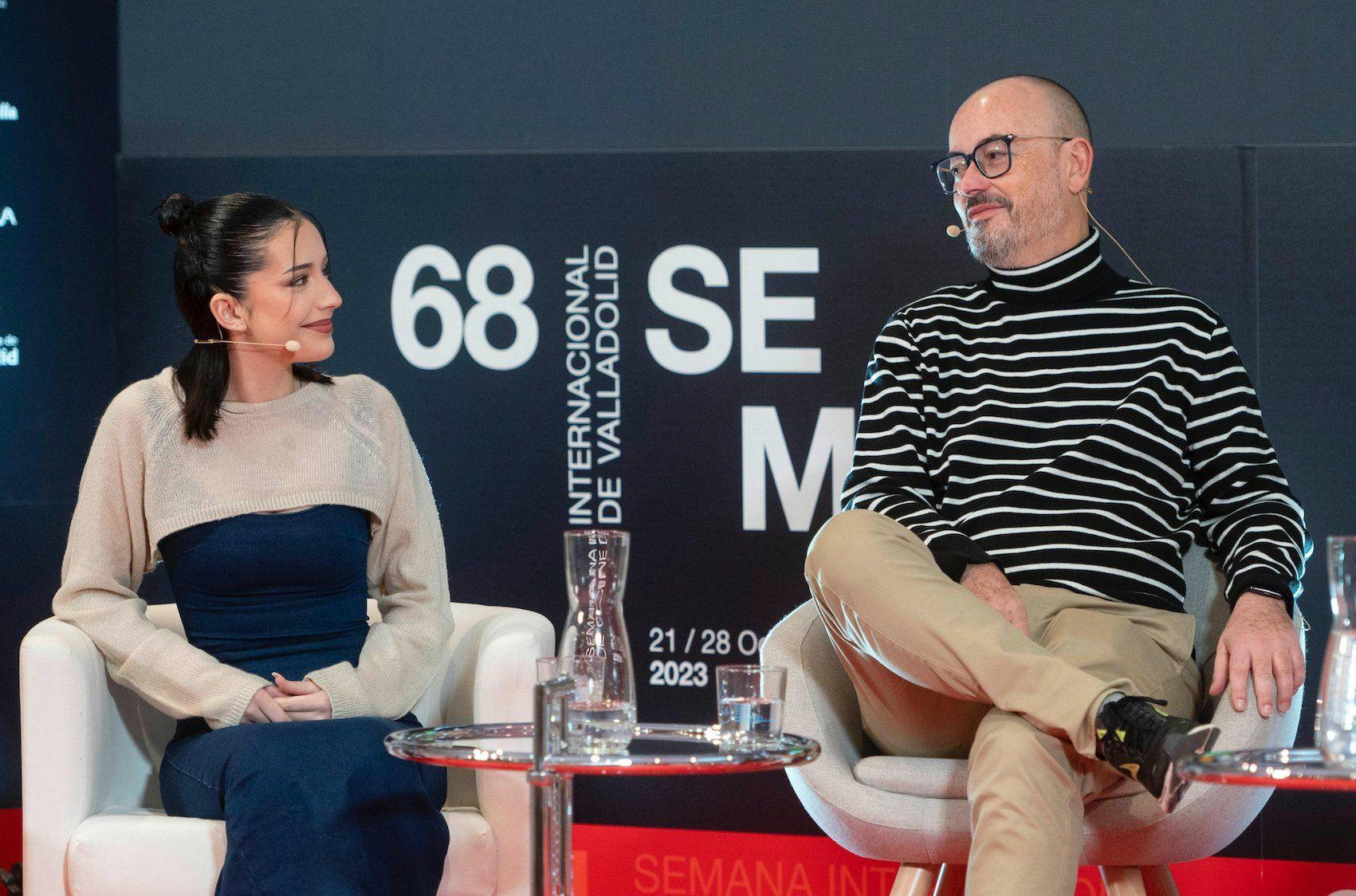 Lupe Mateo Barredo y Manuel Martín Cuenca en la presentación de 'El amor de Andrea' en Seminci