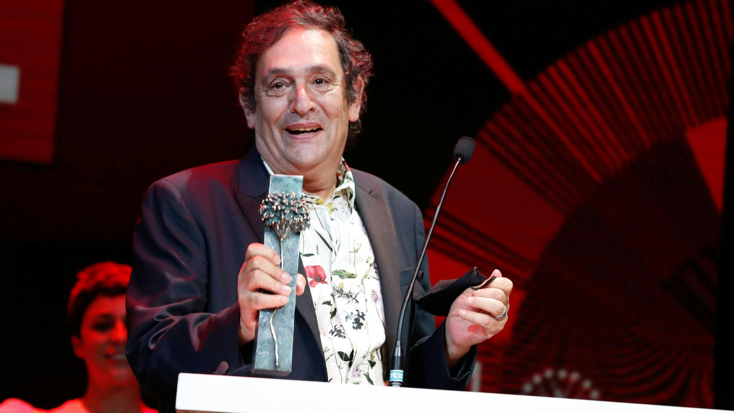 El director Agustí Villaronga agradece la Biznaga de Oro 2021 en el Festival de Málaga