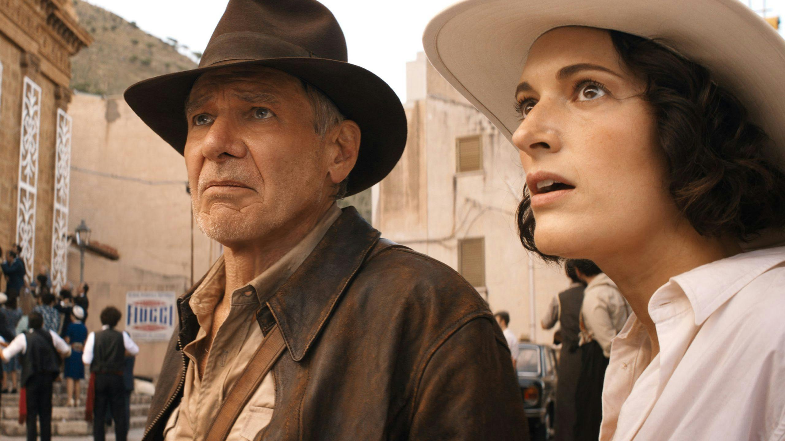 Harrison Ford y Phoebe Waller-Bridge, compañeros de aventuras en 'Indiana Jones y el dial del destino'