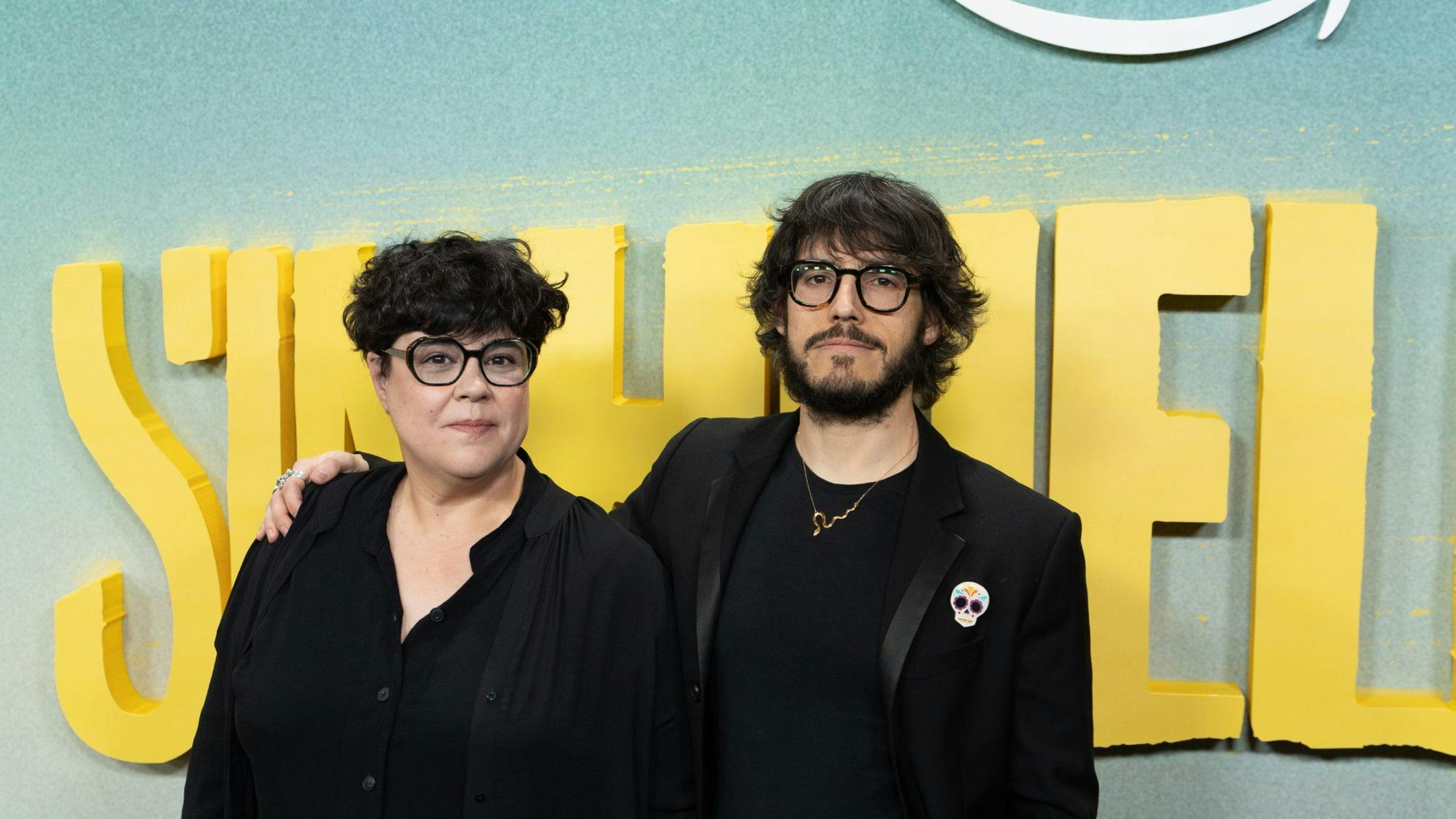 Fotografía de los guionistas y productores ejecutivos de 'Sin huellas', Sara Antuña y Carlos de Pando, en la presentación de la serie