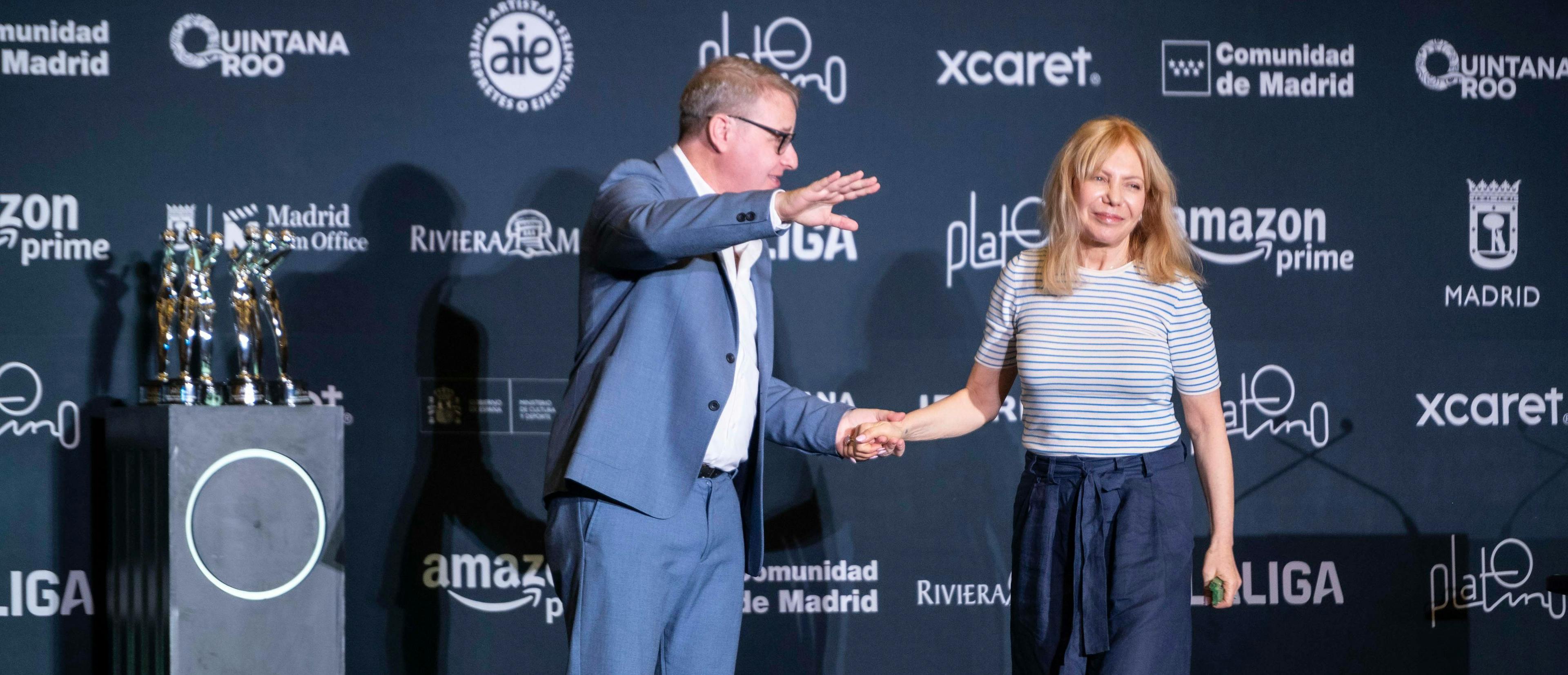La actriz Cecilia Roth y el productor Axel Kuschevatzky, en la rueda de prensa previa a los XI Premios Platino