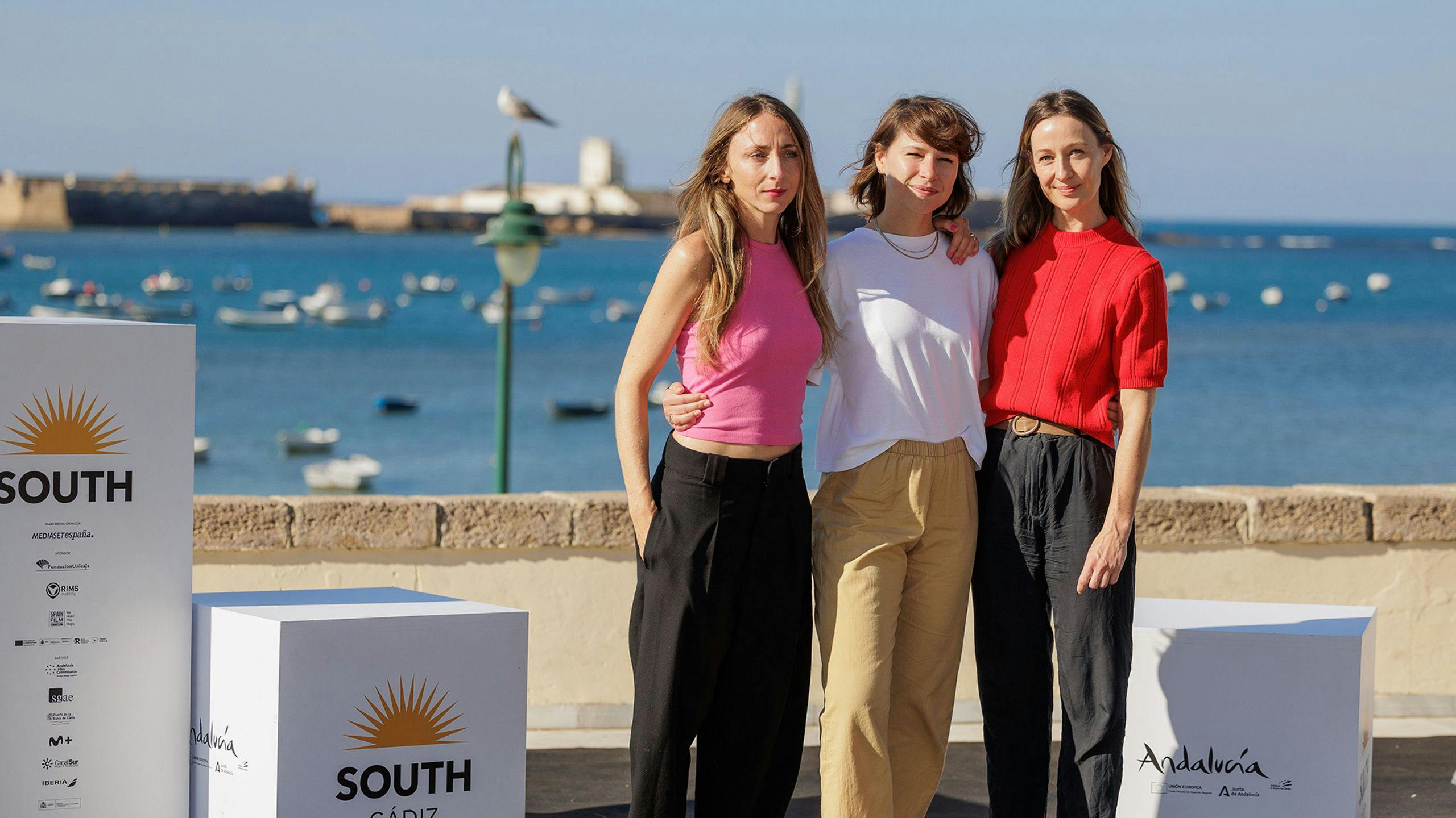  Kristin Grue (guionista), Kathrine Thorborg (su protagonista) y Camilla Brusdal (productora), parte del equipo de 'Power play', posan en el South International Series Festival