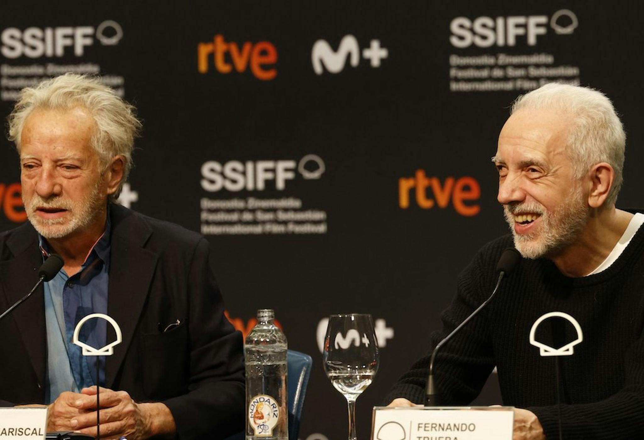 Javier Mariscal y Fernando Trueba, durante su rueda de prensa en el Festival de San Sebastián