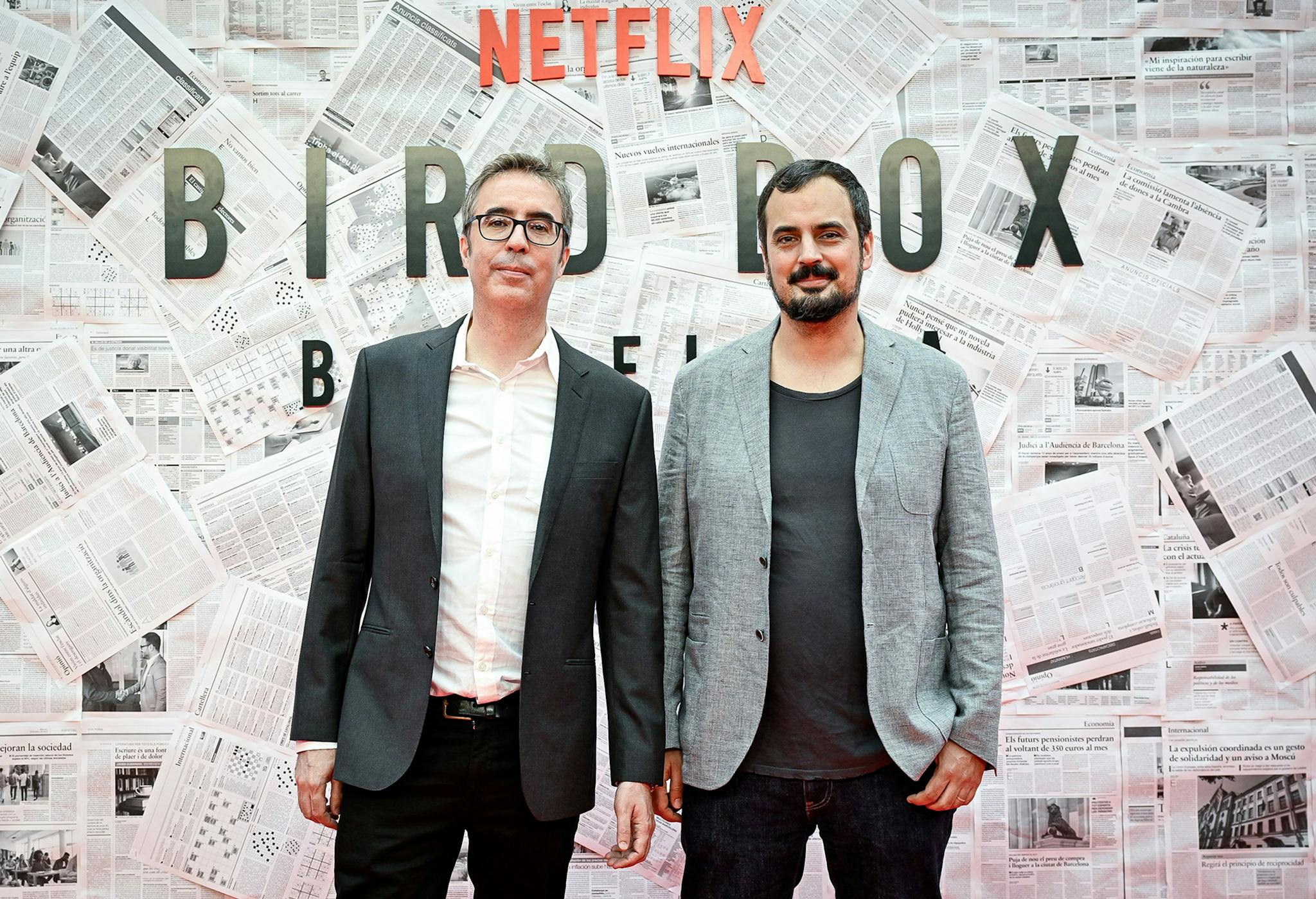 Àlex y David Pastor, directores de 'Bird Box Barcelona', en el estreno de la película