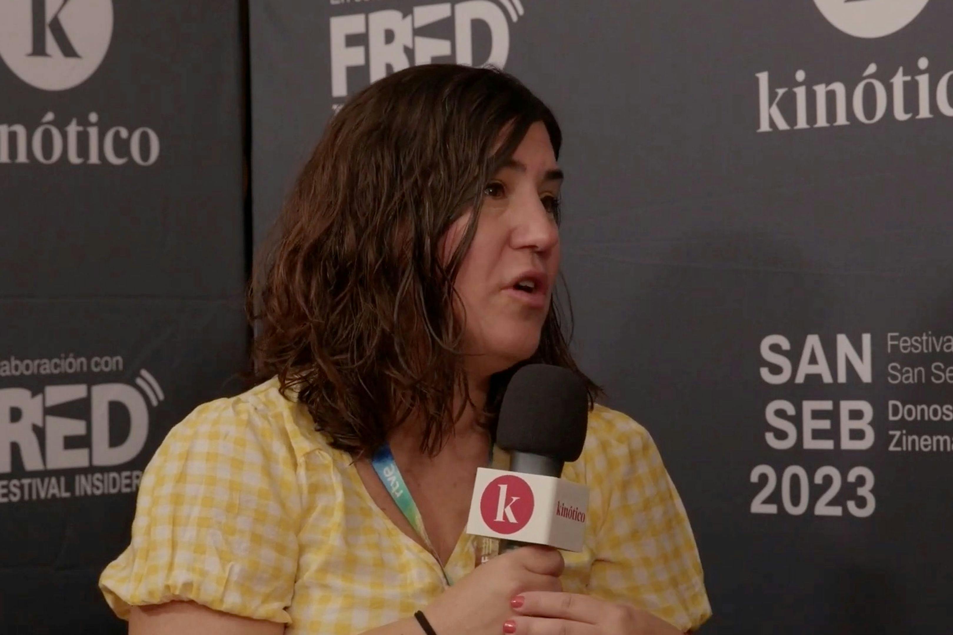 Sandra Tapia en el set de entrevistas de Kinótico en el Festival de San Sebastián