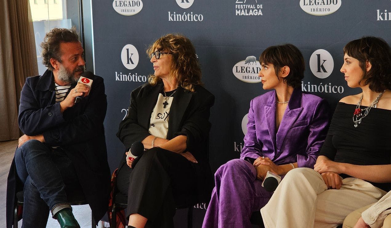 El productor Enrique López Lavigne, la directora María Ripoll y las actrices Verónica Echegui y Silma López han presentado 'Yo no soy esa' en el Festival de Málaga