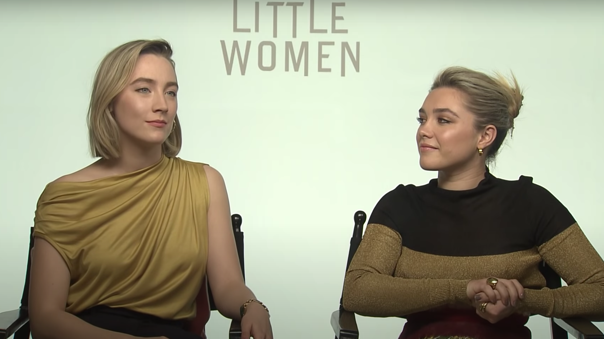 Las actrices Saoirse Ronan y Florence Pugh, durante su entrevista con Kinótico por 'Mujercitas'