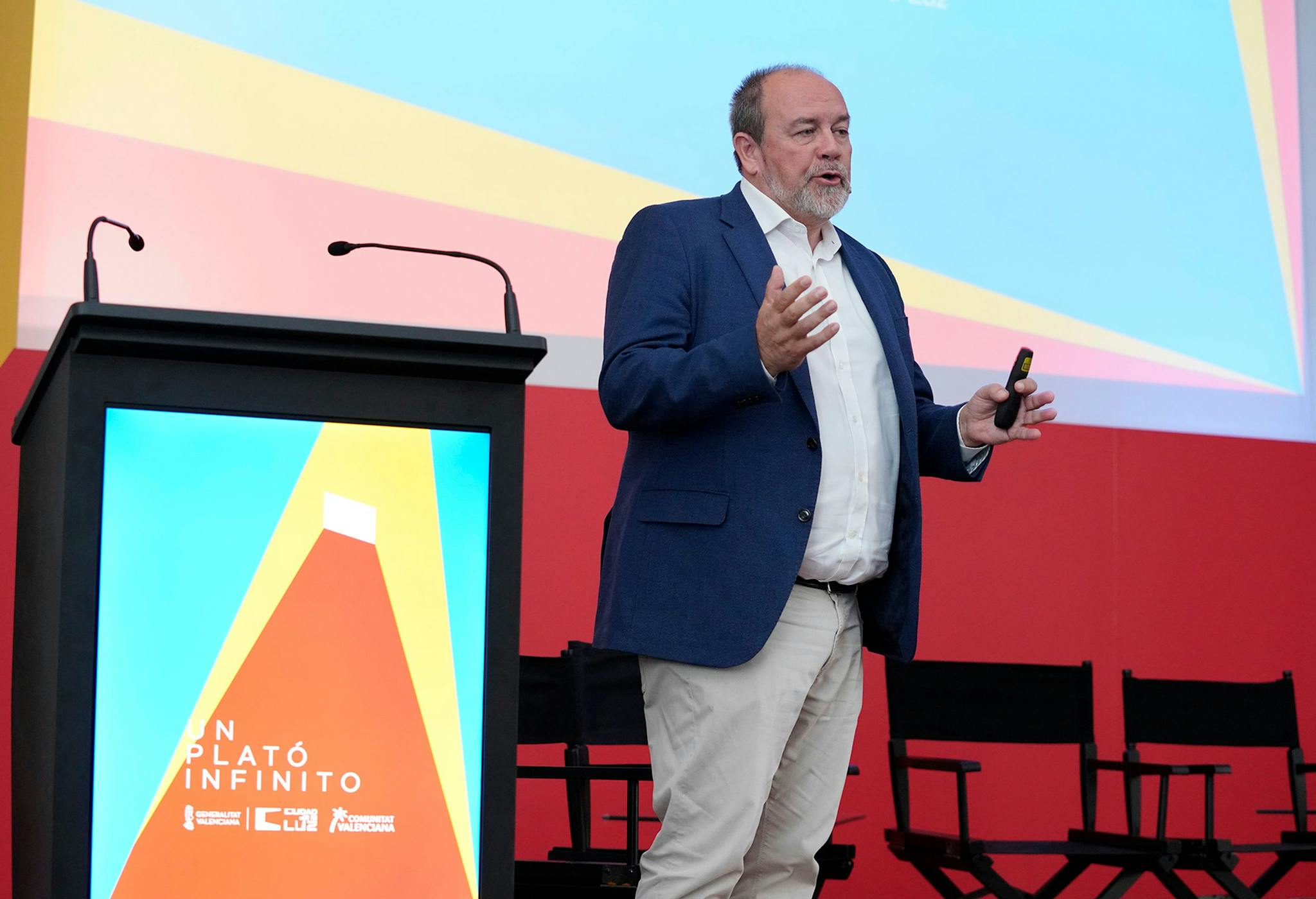 Fermín Crespo, director general de Ciudad de la Luz, durante su intervención en la jonada ‘Un Plató Infinito’