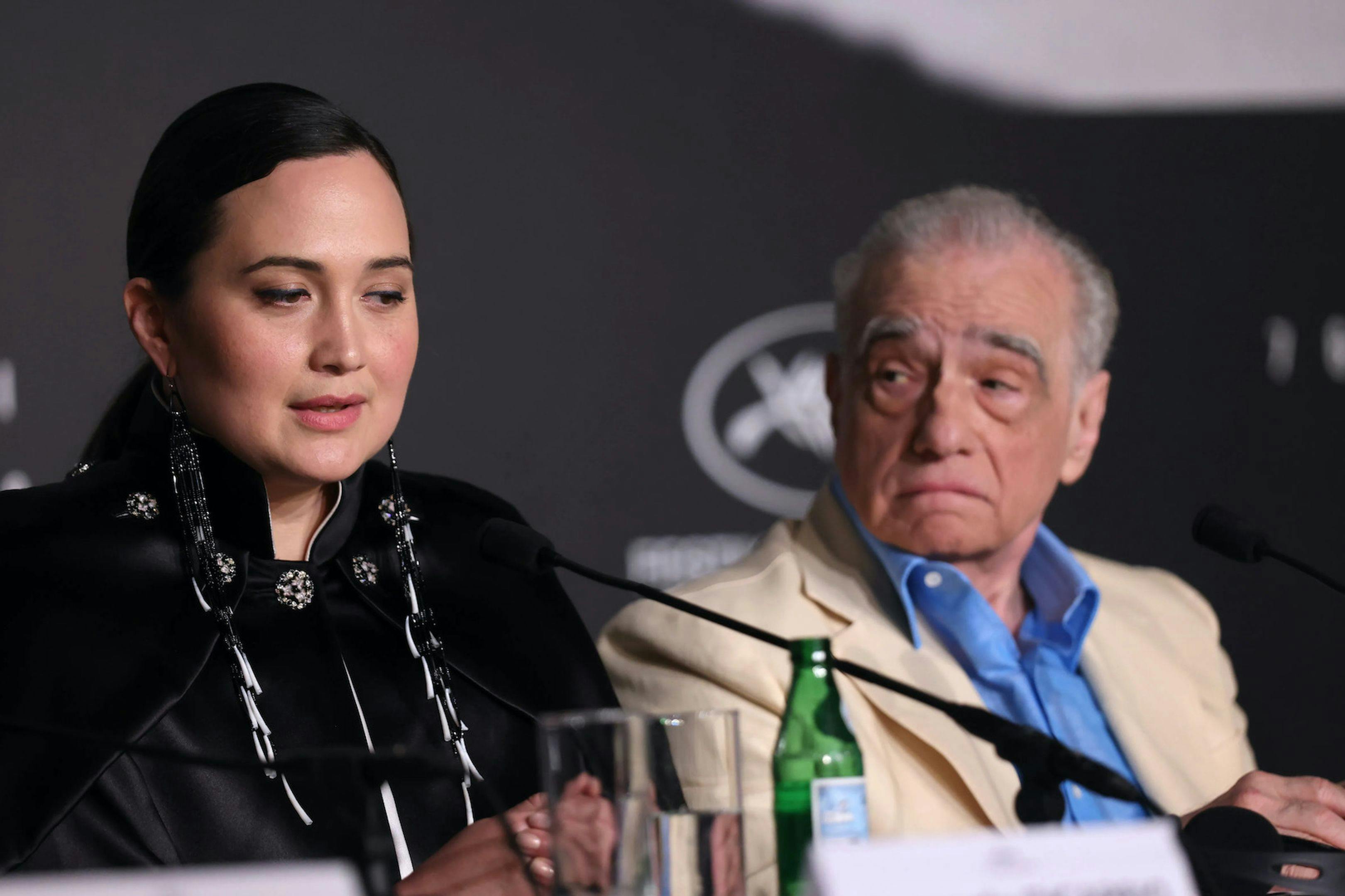La actriz Lily Gladstone, junto al director Martin Scorsese durante una rueda de prensa en el Festival de Cannes