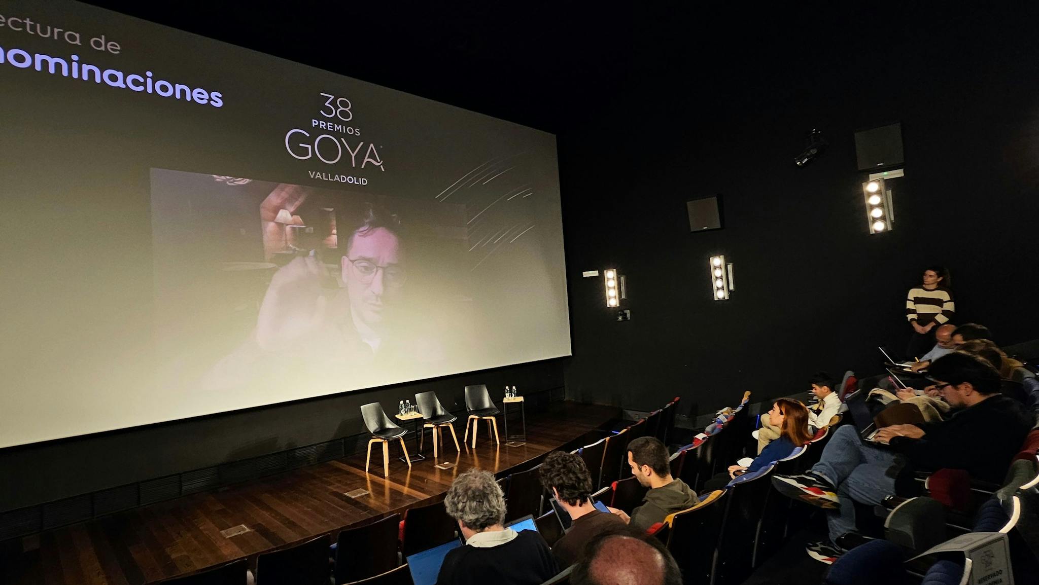 Juan Antonio Bayona agradece desde Estados Unidos las nominaciones de 'La sociedad de la nieve' a los Goya