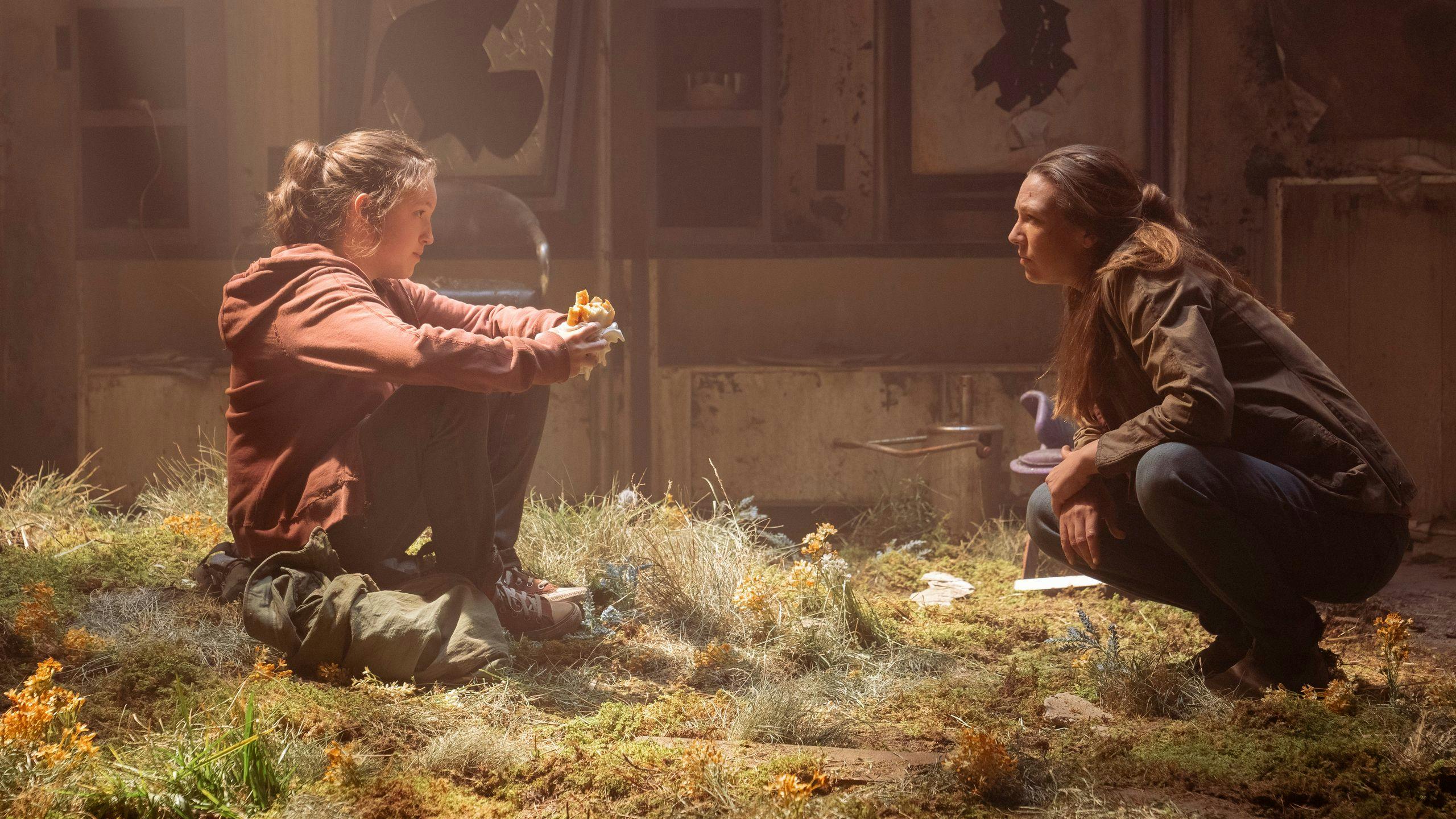Fotografía promocional de 'The Last of Us', con Bella Ramsey y Anna Torv