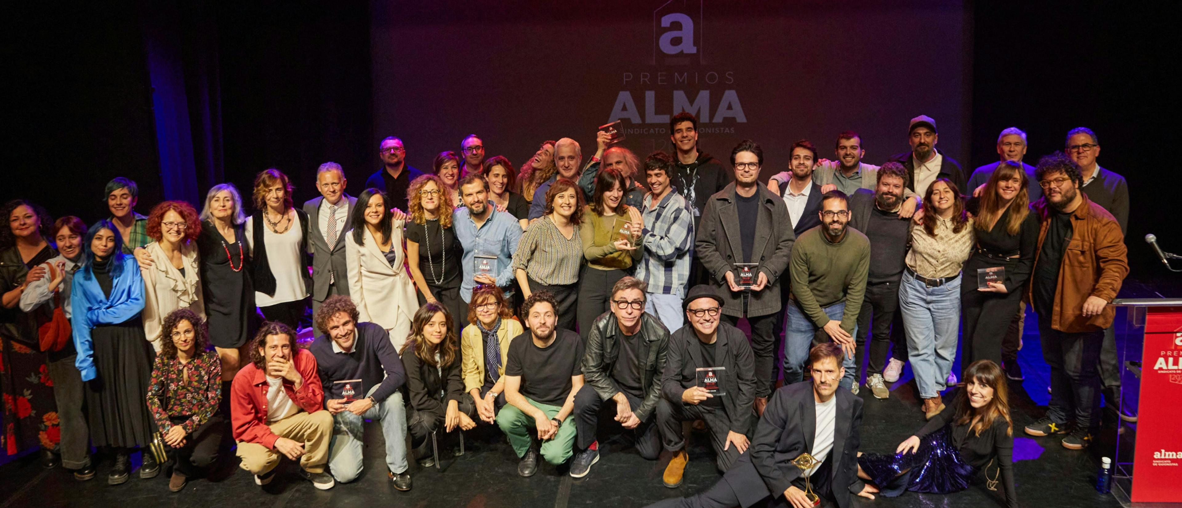 Foto de todos los ganadores de los Premios ALMA 2024