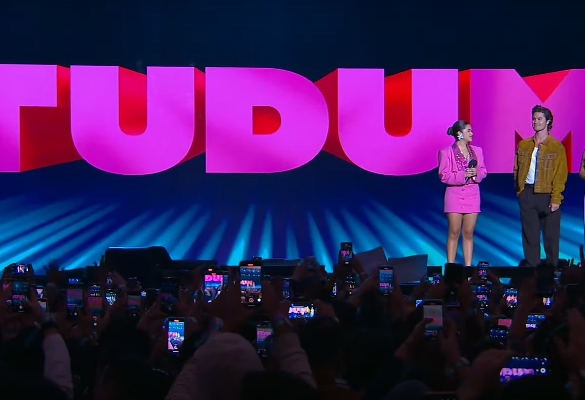Netflix celebra el evento Tudum 2023 en Brasil, al que ha convocado a centenares de fans de las series y películas