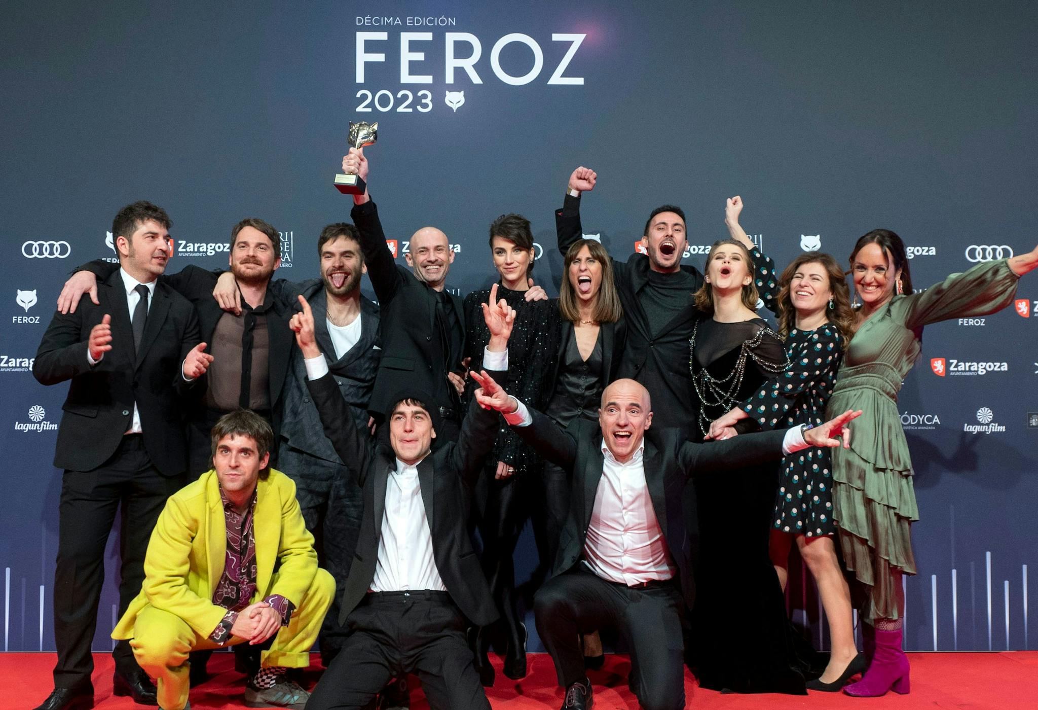 El equipo de 'La ruta' celebra sus tres premios en la décima edición de los Feroz