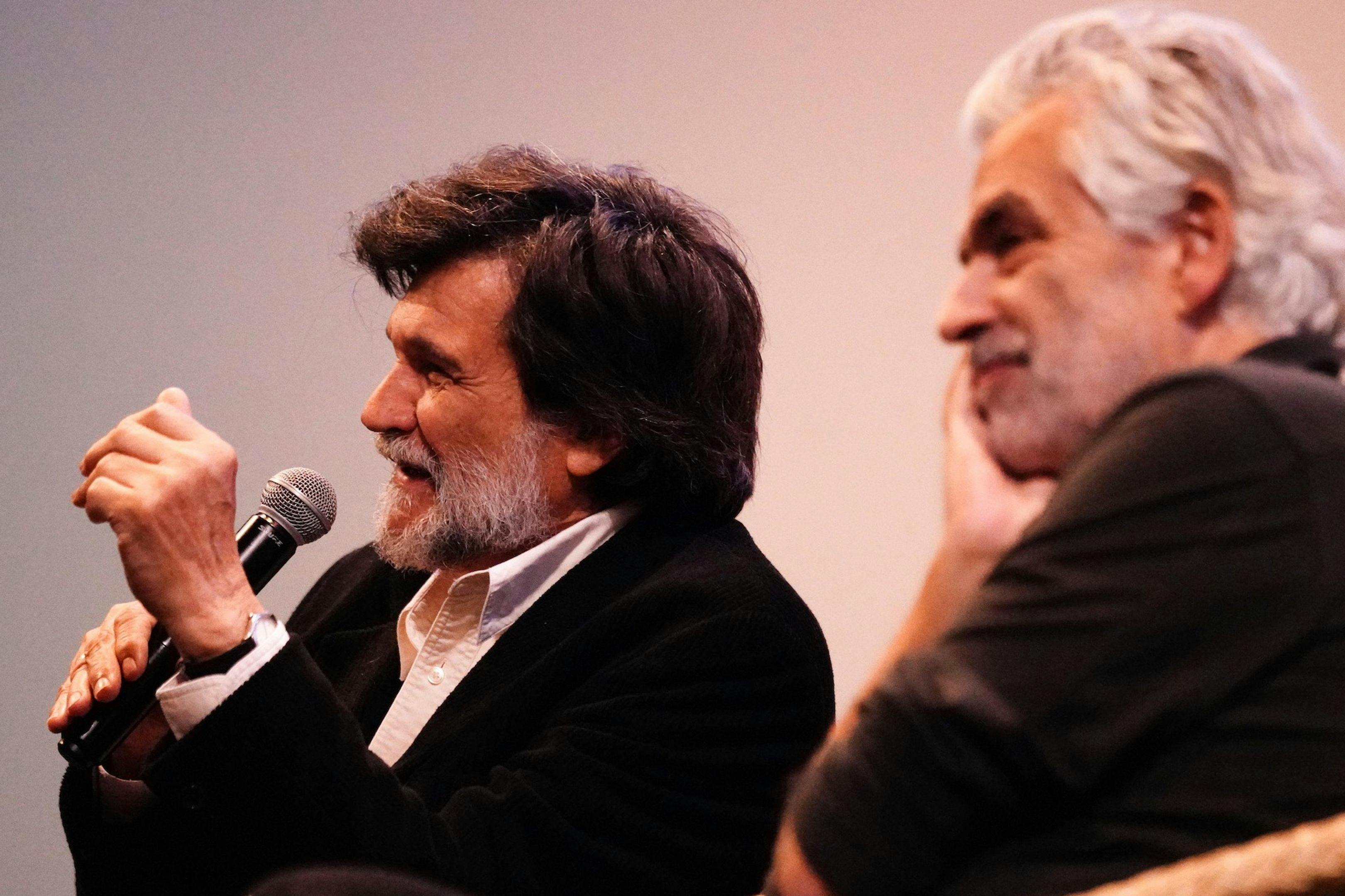 Los directores Victor Erice y Pedro Costa, durante un coloquio en el Festival de Cine Lisboa Leffest
