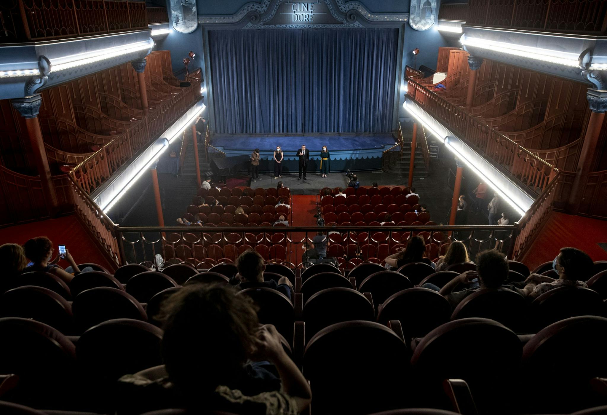 Los madrileños Cines Doré durante la celebración de un acto del exministro Uribes en 2020