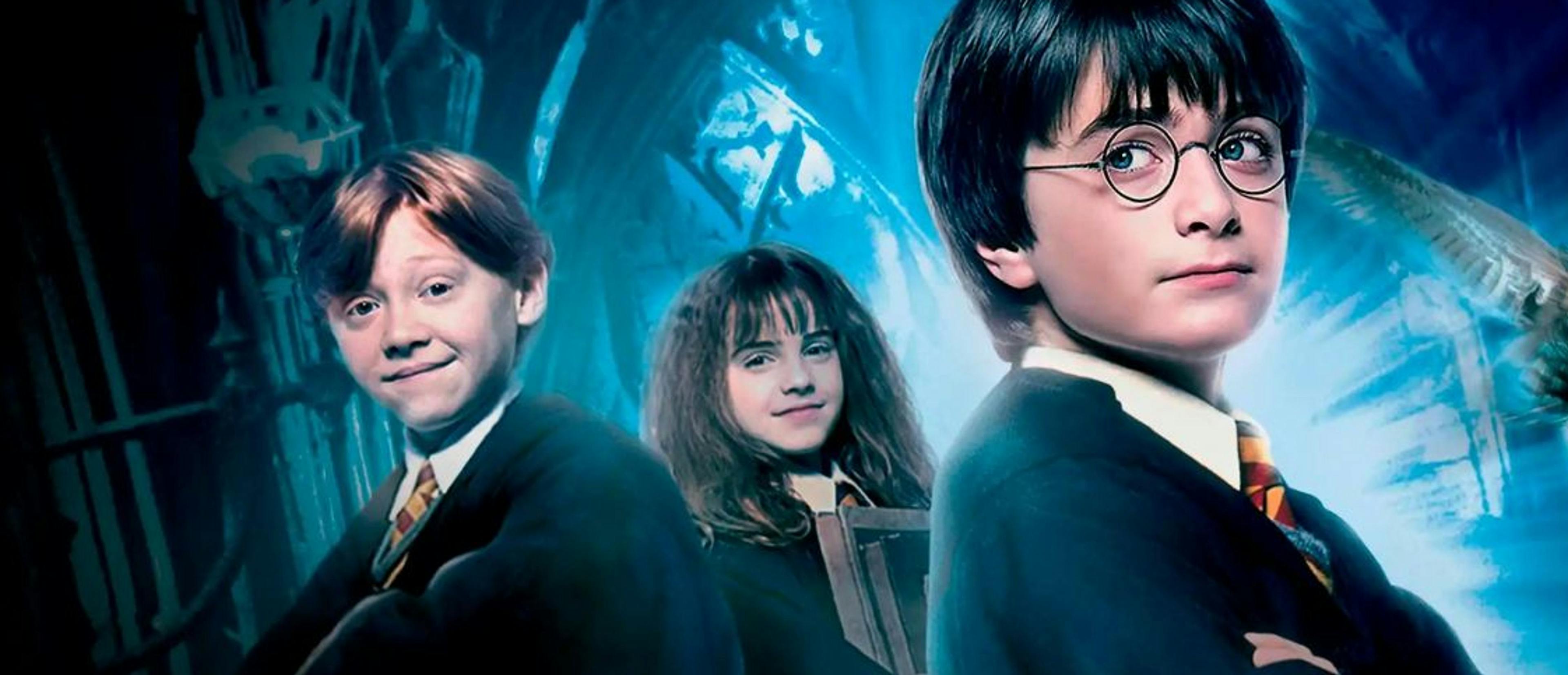 Póster de 'Harry Potter y la piedra filosofal' con Daniel Radcliffe, Rupert Grint y Emma Watson
