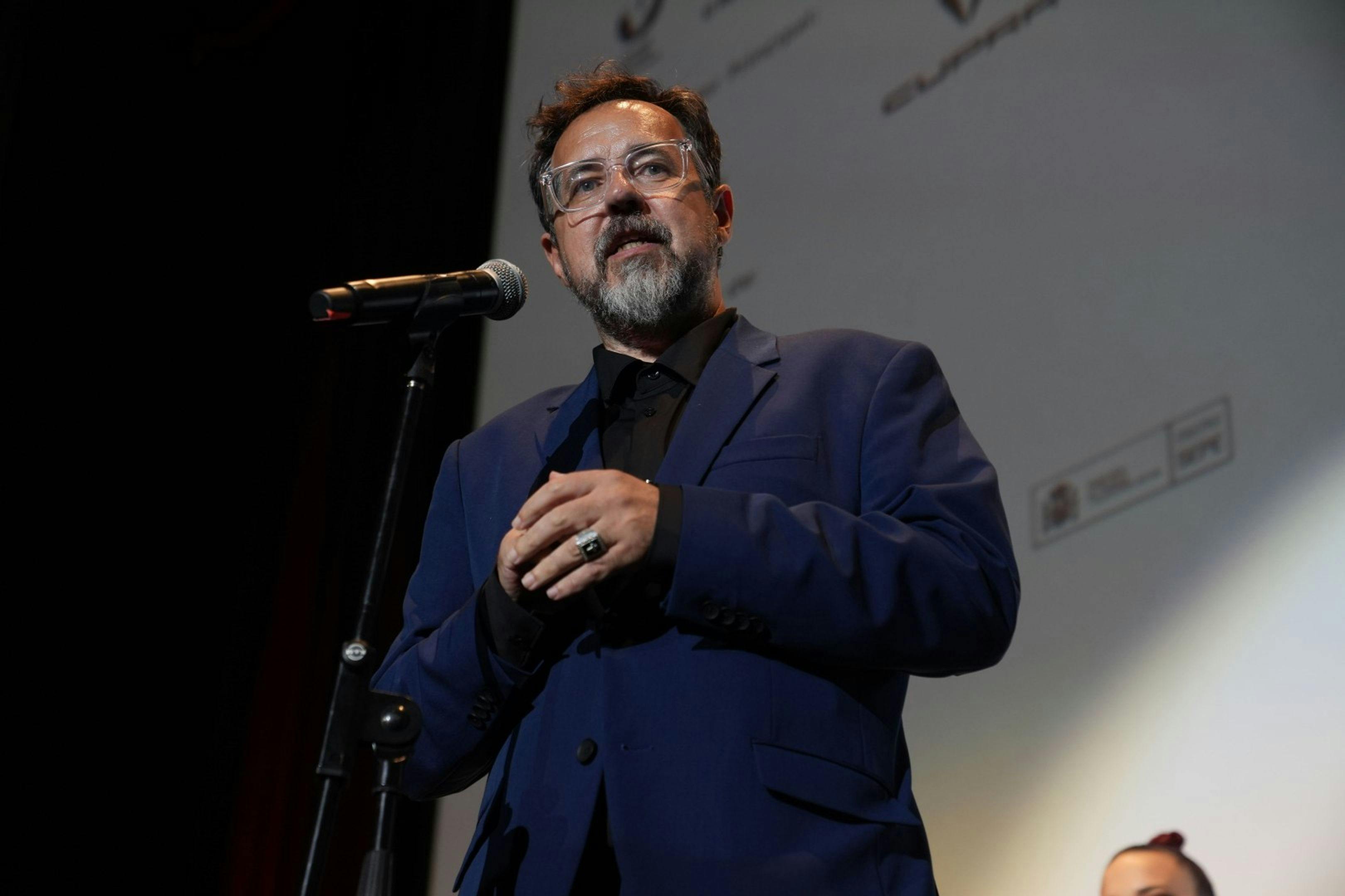 El director Paco Plaza presentando su película 'Hermana muerte' en la inauguración del Festival de Sitges 2023