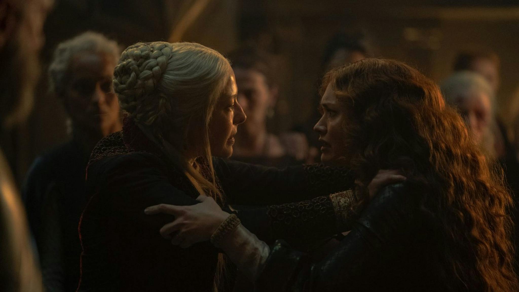 Emma D'Arcy y Olivia Cooke, en una escena de 'La Casa del Dragón' en HBO.